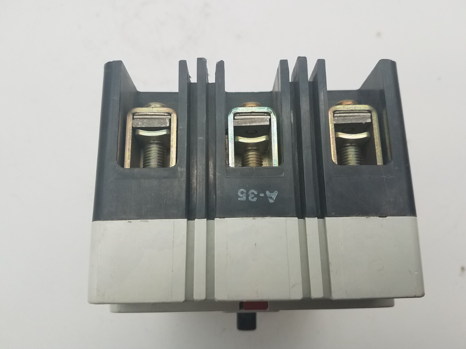 Westinghouse EHD3035 Circuit Breaker 35A 480V 3P EHD 14KA Blue Label Used