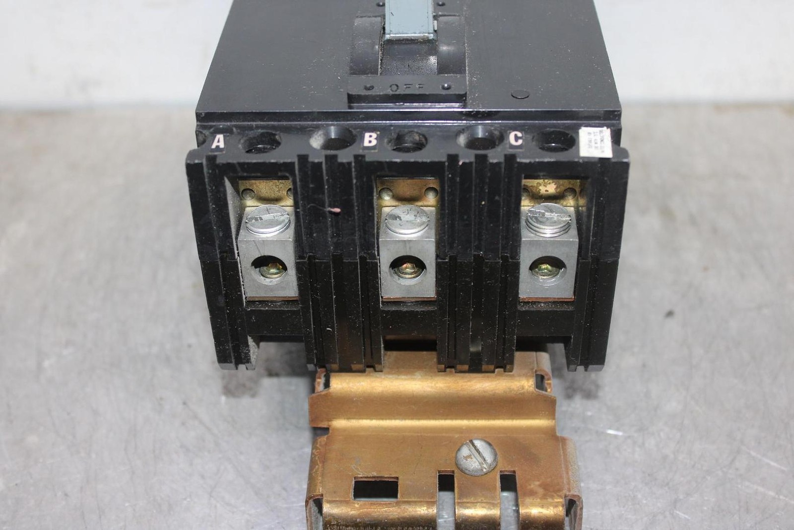 SQUARE D I-LINE CIRCUIT BREAKER FH36100 100 AMP 600 VAC 3-POLE