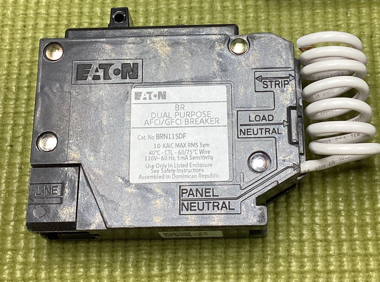 10 Circuit Breakers Eaton 5 BRN120DF 1 BRN115DF 4 BRN120AF GFCI/AFCI
