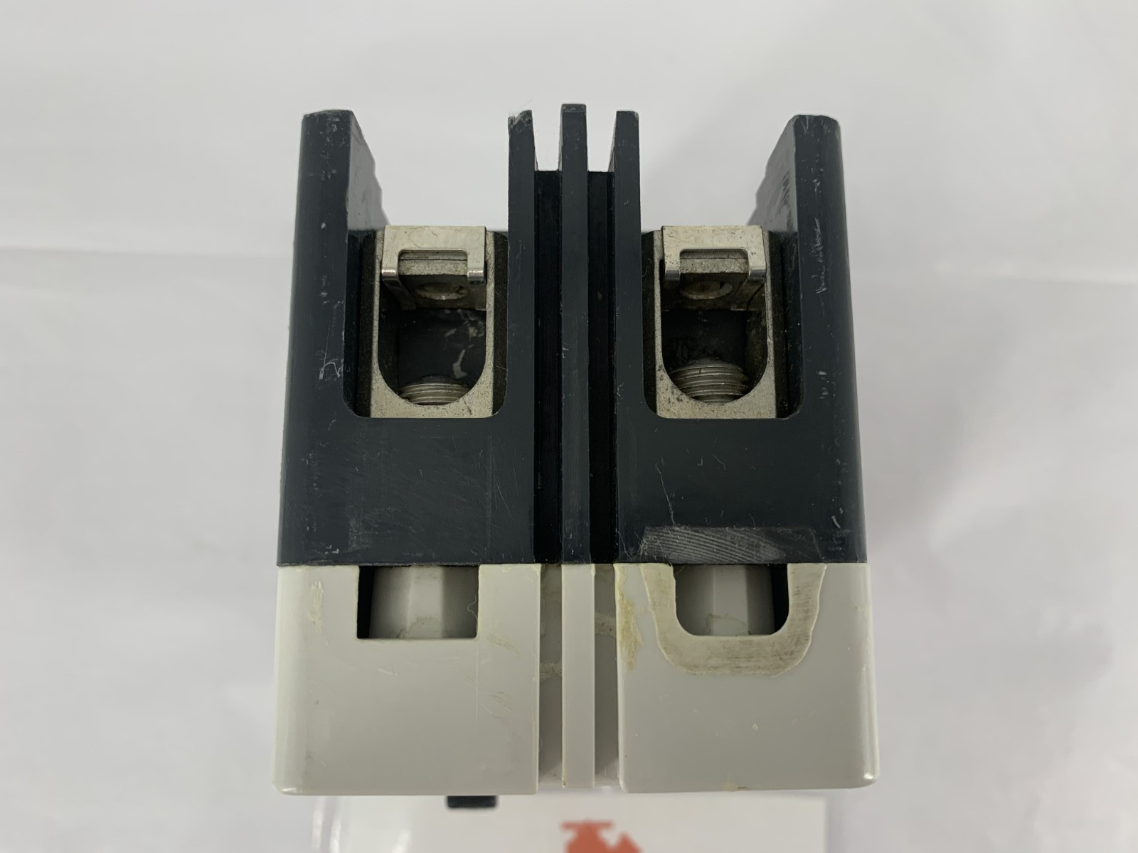 Eaton Cutler-Hammer ED2125L 125A 2P 240VAC Molded Case Circuit Breaker F-Frame