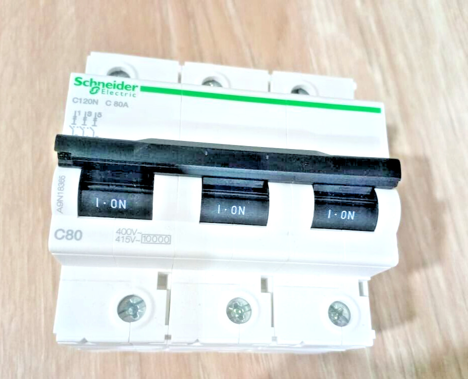 1PC A9N18365 SCHNEIDER CIRCUIT BREAKER Acti9 C120N 3P – 80A – C curve -Brand NEW