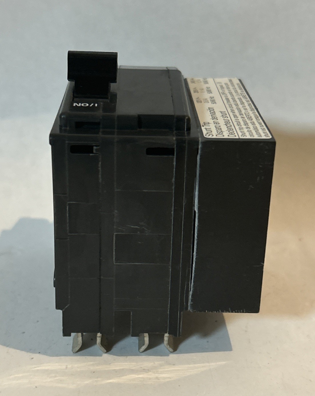 Square D QO2401021 40 Amp 2 Pole 120/240 V 50/60 Hz Plug-On Circuit Breaker