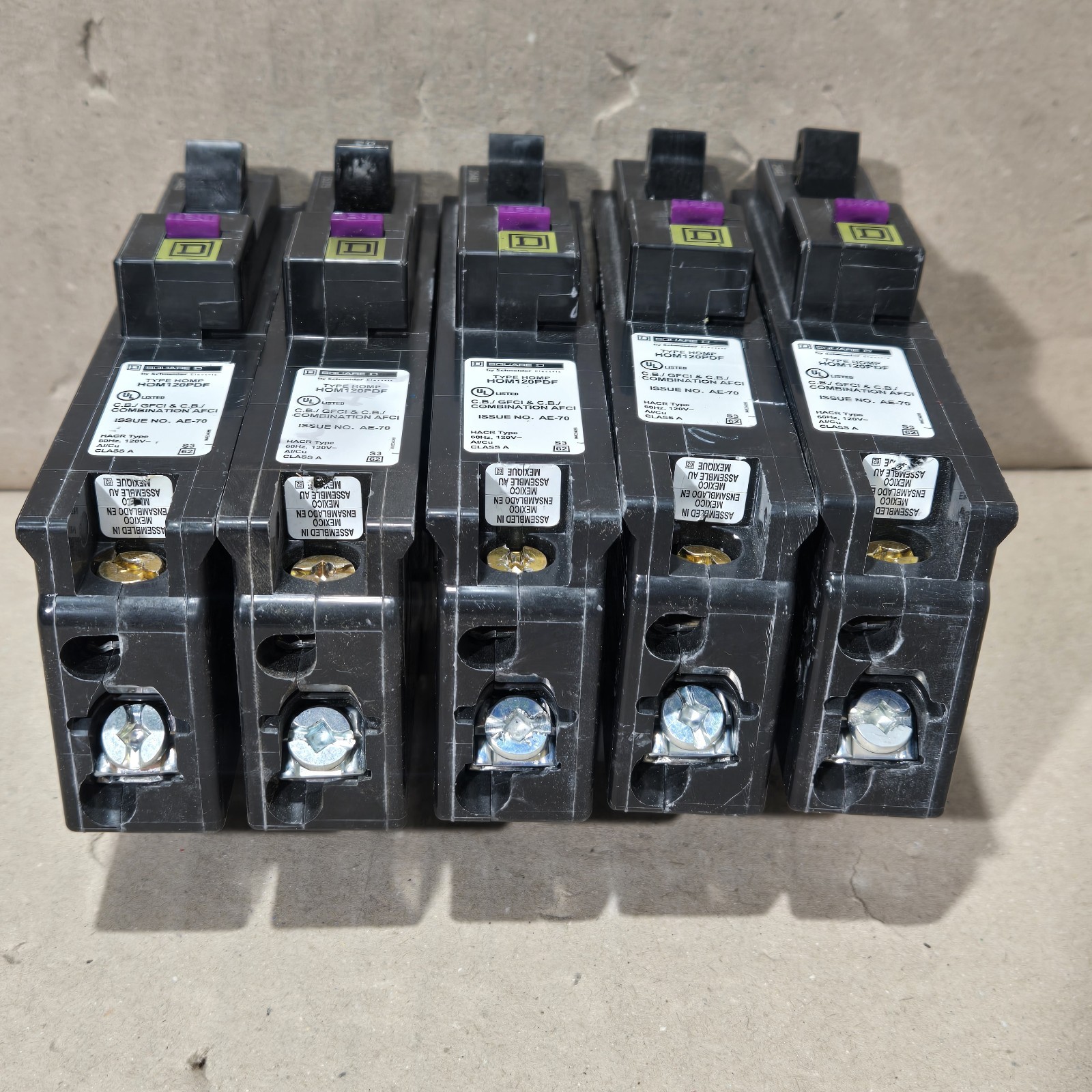 Lot of 5 Square D HOM120PDF 120V 20A Single-Pole Circuit Breaker
