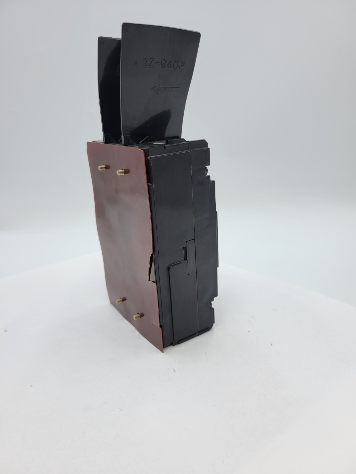 Fuji Electric EA203B Circuit Breaker 225A 690VAC 250DC 3P 3PH Type EA 225 Amp