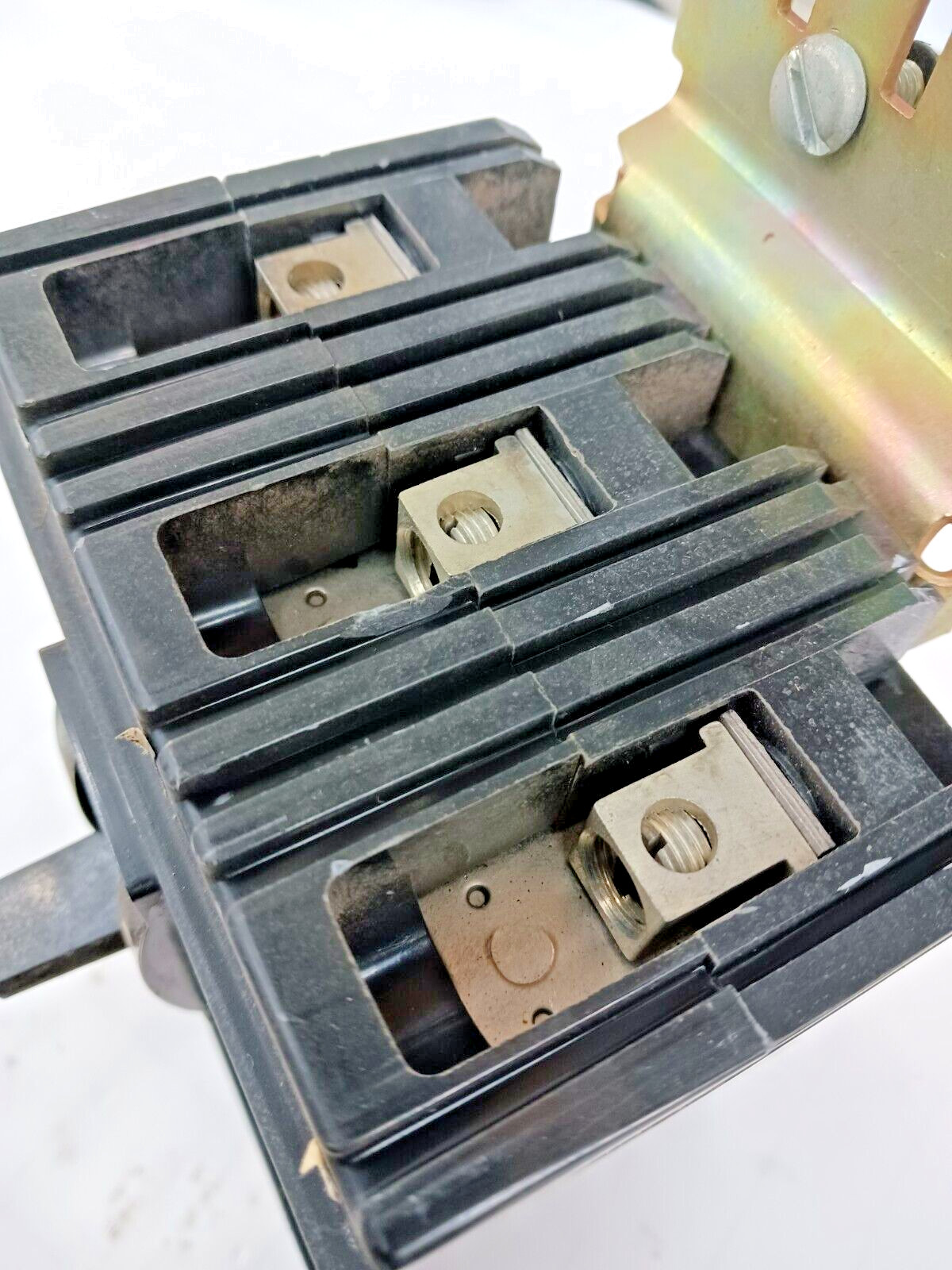 SQUARE D 15 AMP I-LINE CIRCUIT BREAKER 3 POLE 480 VAC FA34015