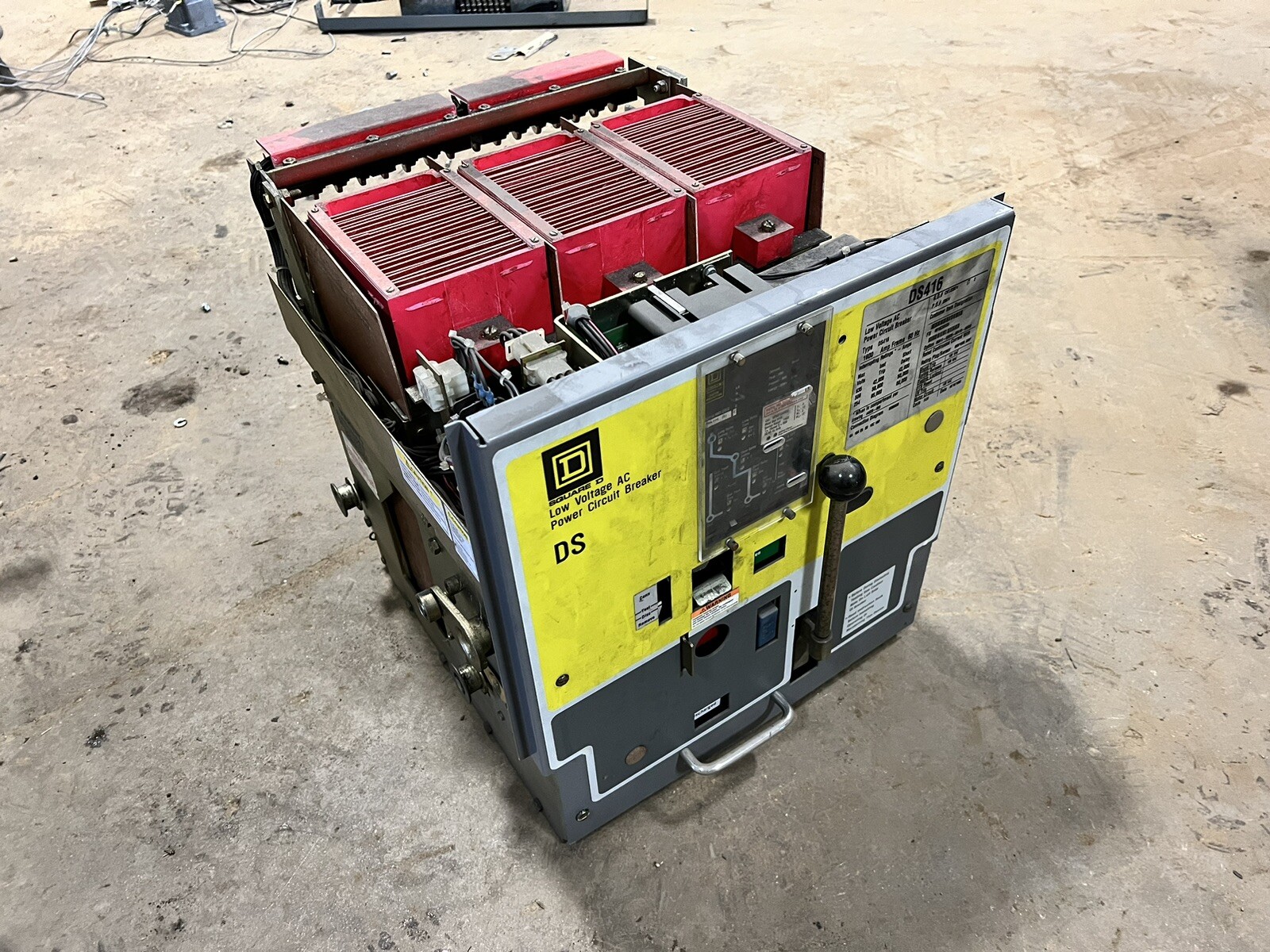 Square D DA416 1600 Amp Low Voltage Circuit Breaker, GC, Rack In