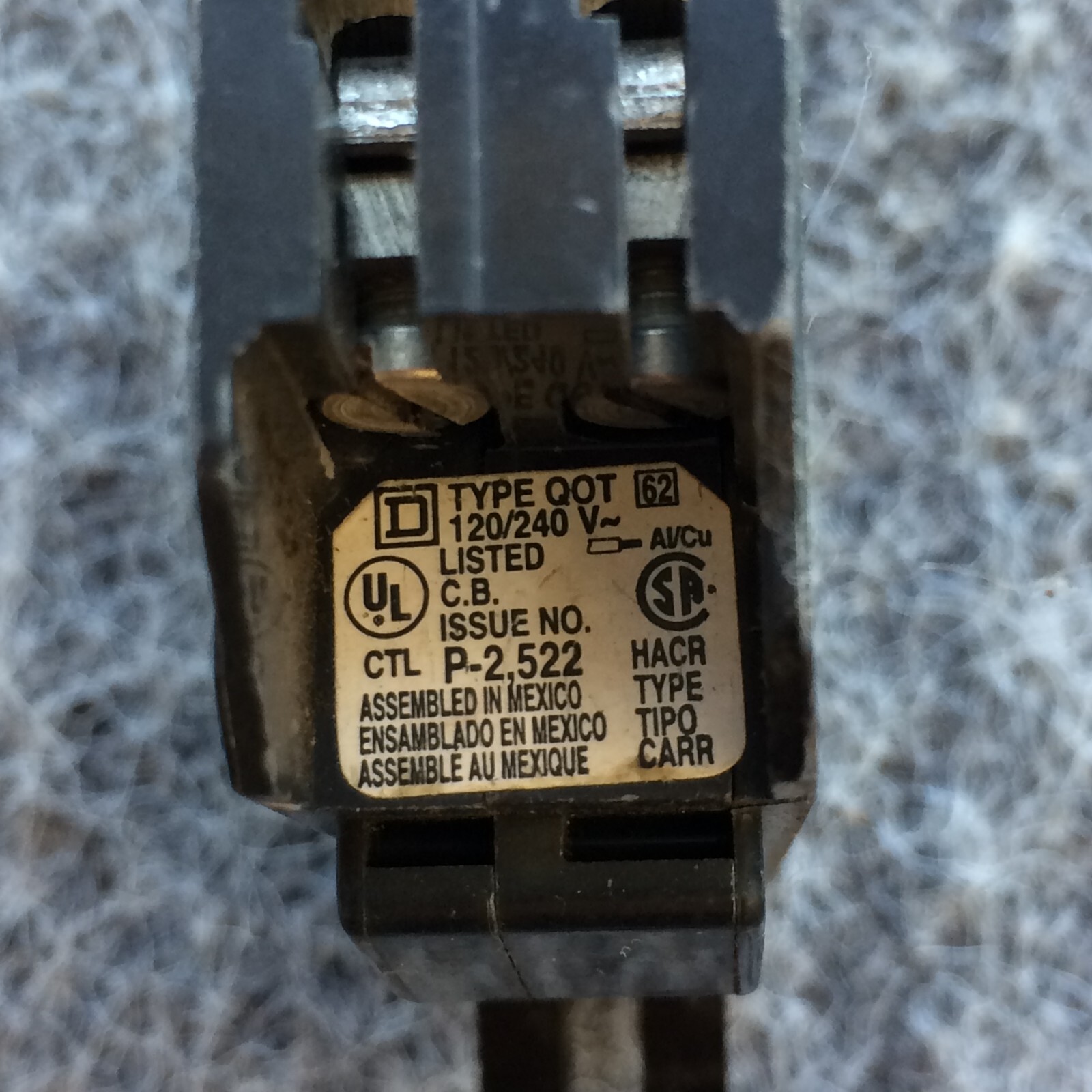 Square D QOT2020 QO2020 1 Pole Mini 20 Amp Tandem Dual Circuit Breaker With Hook