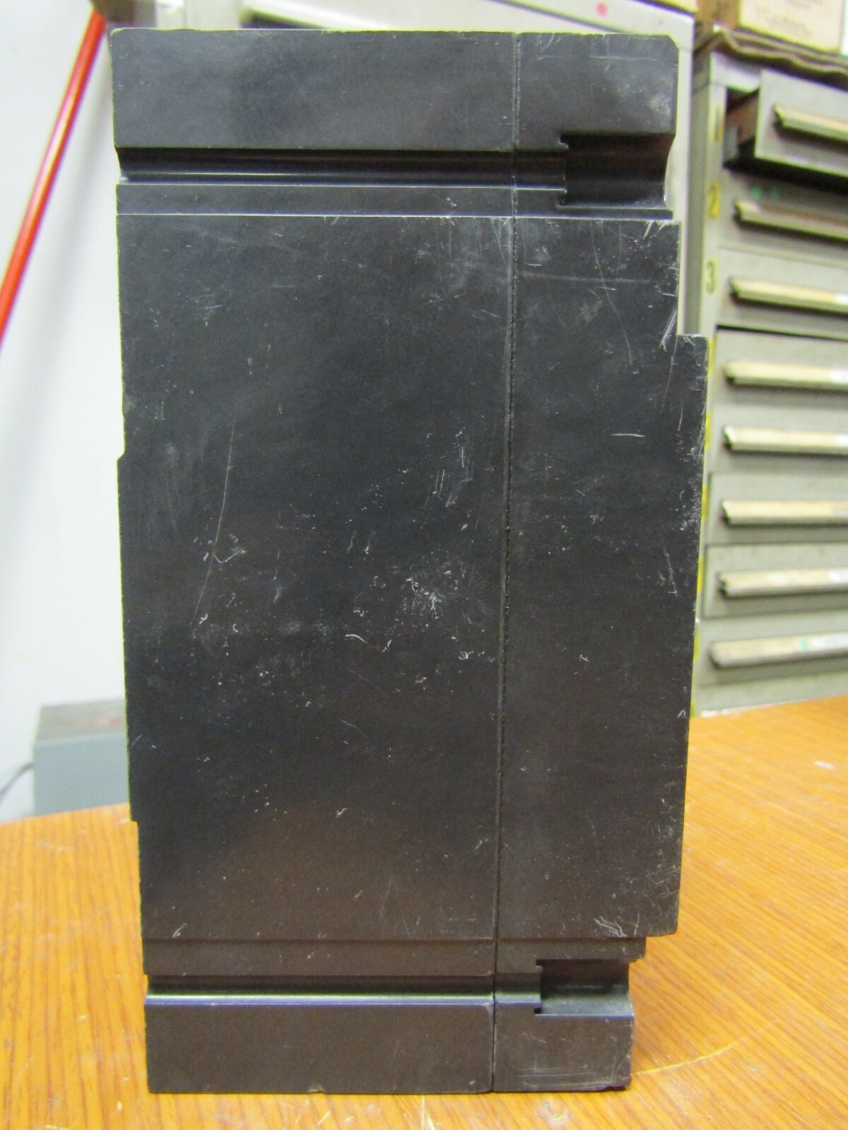 😏 GE 45 AMP CIRCUIT BREAKER 600 VAC 3 POLE THED136045