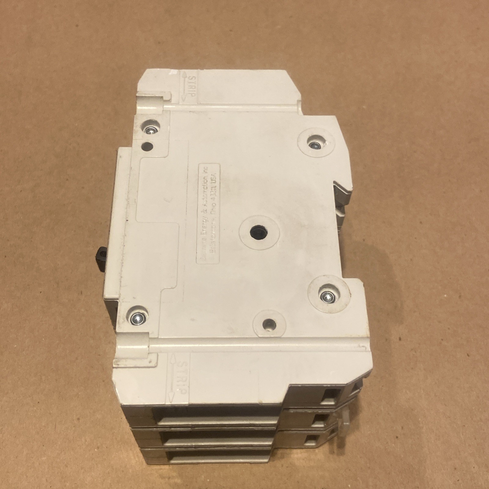 Siemens CQD3100 100A 3-Pole DIN-Rail Circuit Breaker 480/277V Trip Indicator F