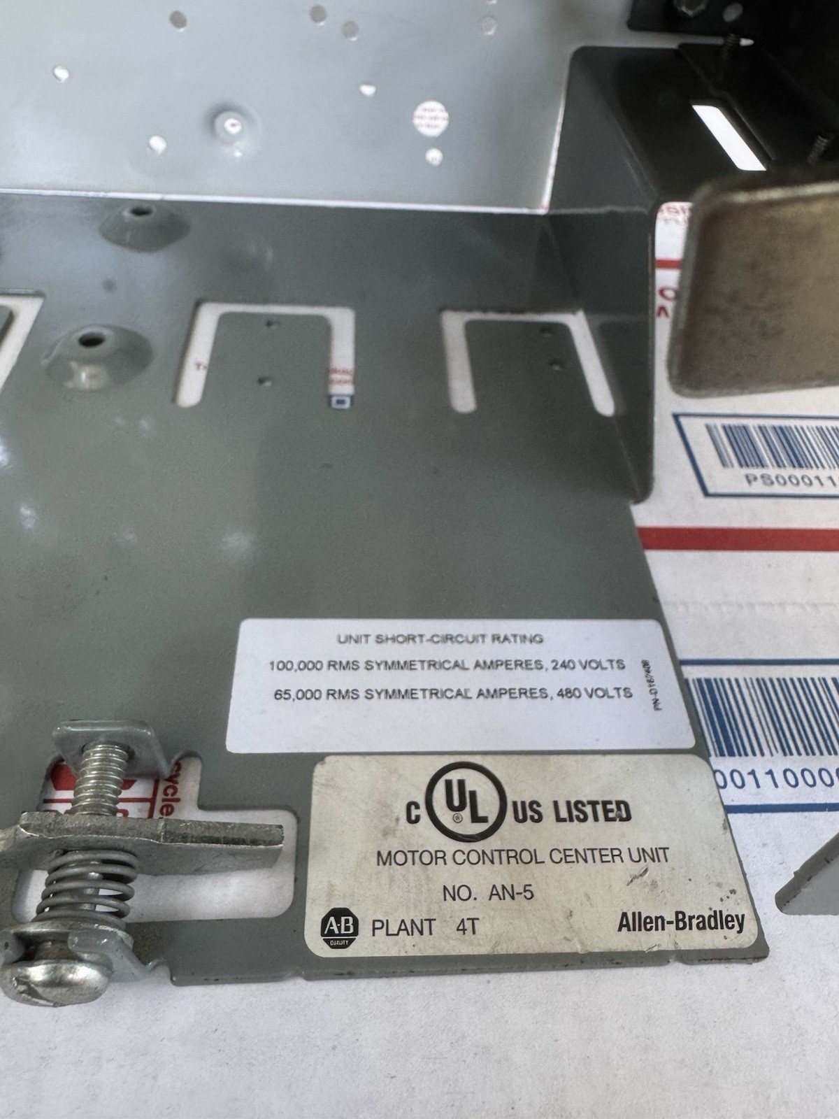 Allen Bradley 2193F-AKB-40TGMZ MCC Feeder Bucket 125AF 100AT 480V 3PH 60Hz