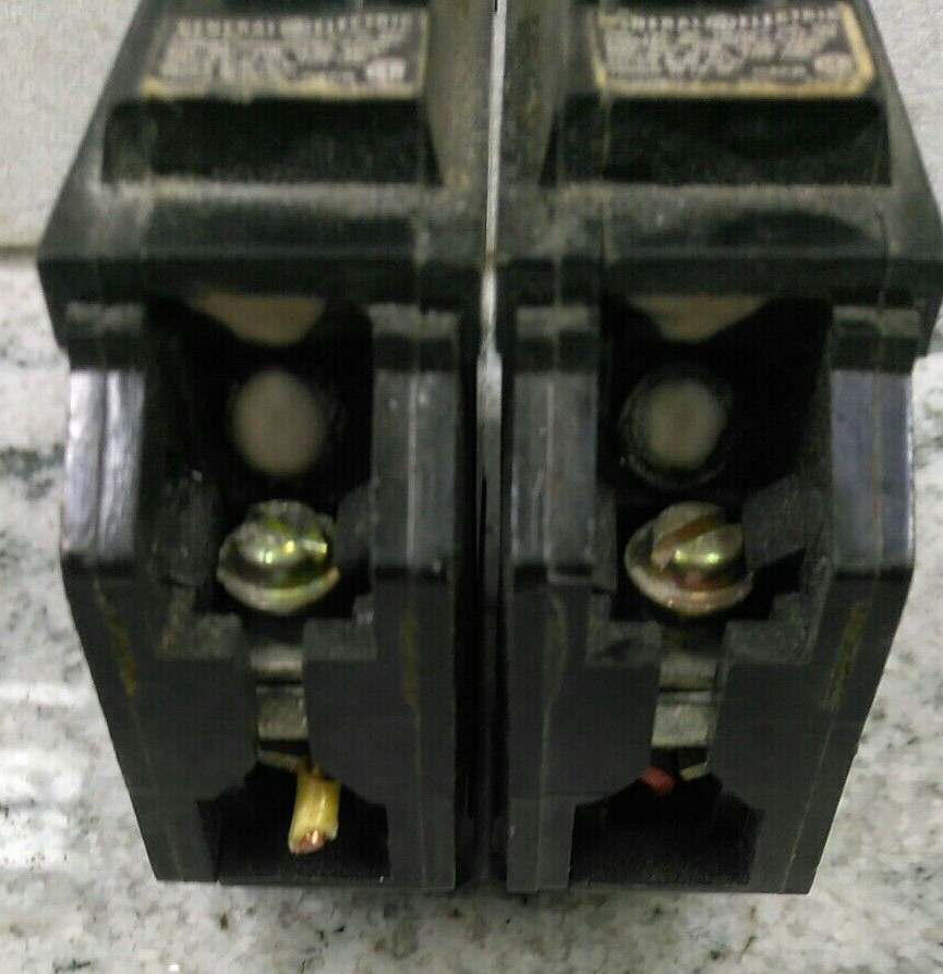 GE/BREAKER/THQL2115 /15A/2P/ 120/240V/THQL/ PLUG-IN/ GROVE/USE (L169