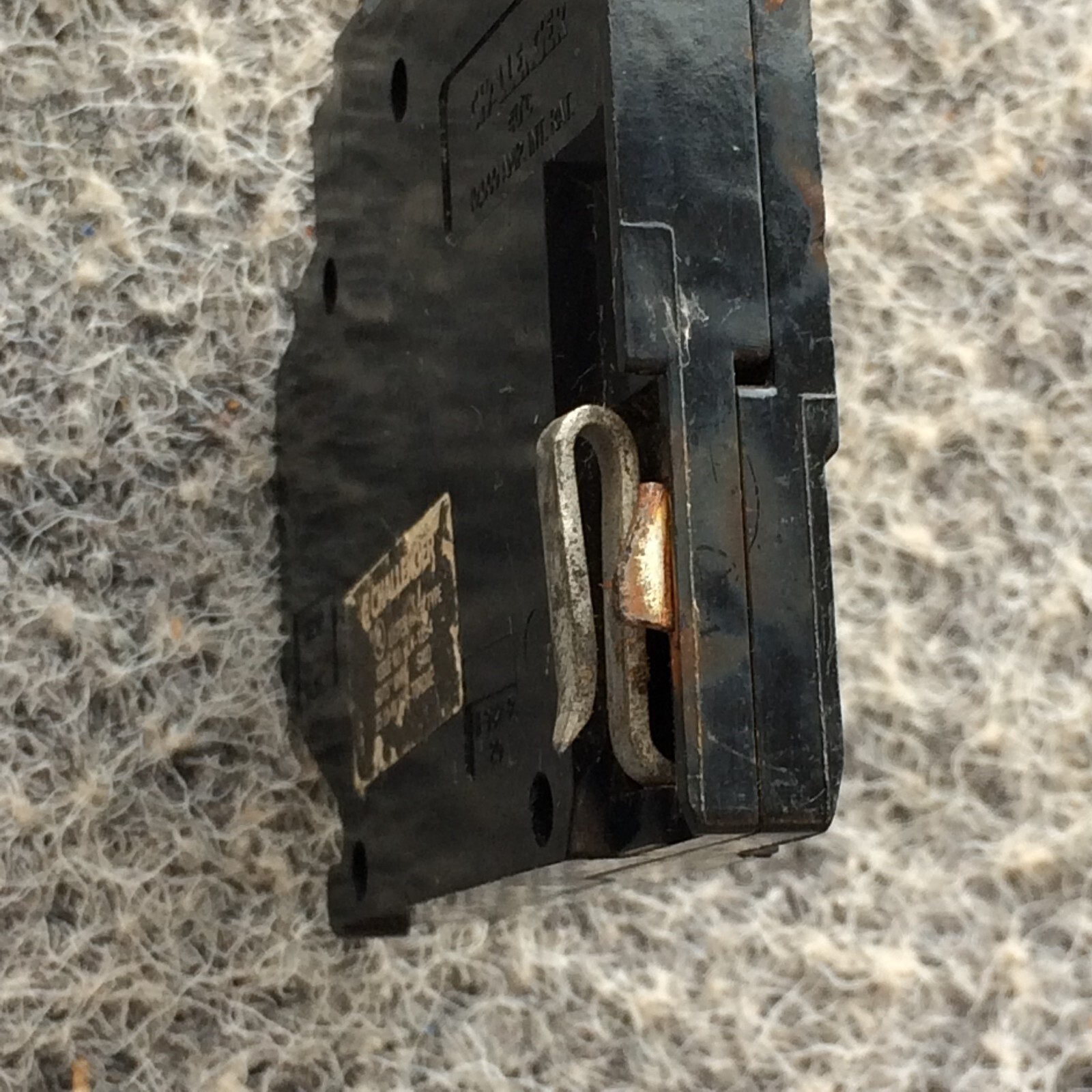 Sylvania GTE Challenger Crouse Hinds MH115R A115R 120 Circuit Breaker Right Hook