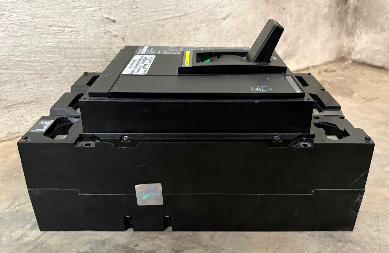Square D MJL36500AA MJ 500 Amp PowerPact Circuit Breaker 500A MJL36500 600V 3P