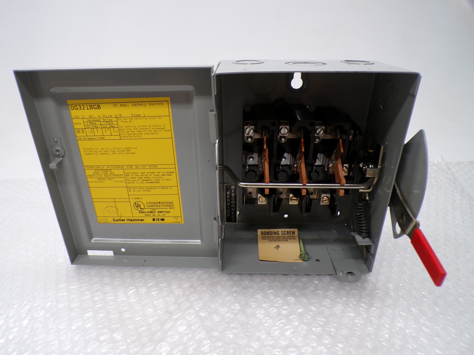 CUTLER HAMMER DG321NGB SWITCH NSNP