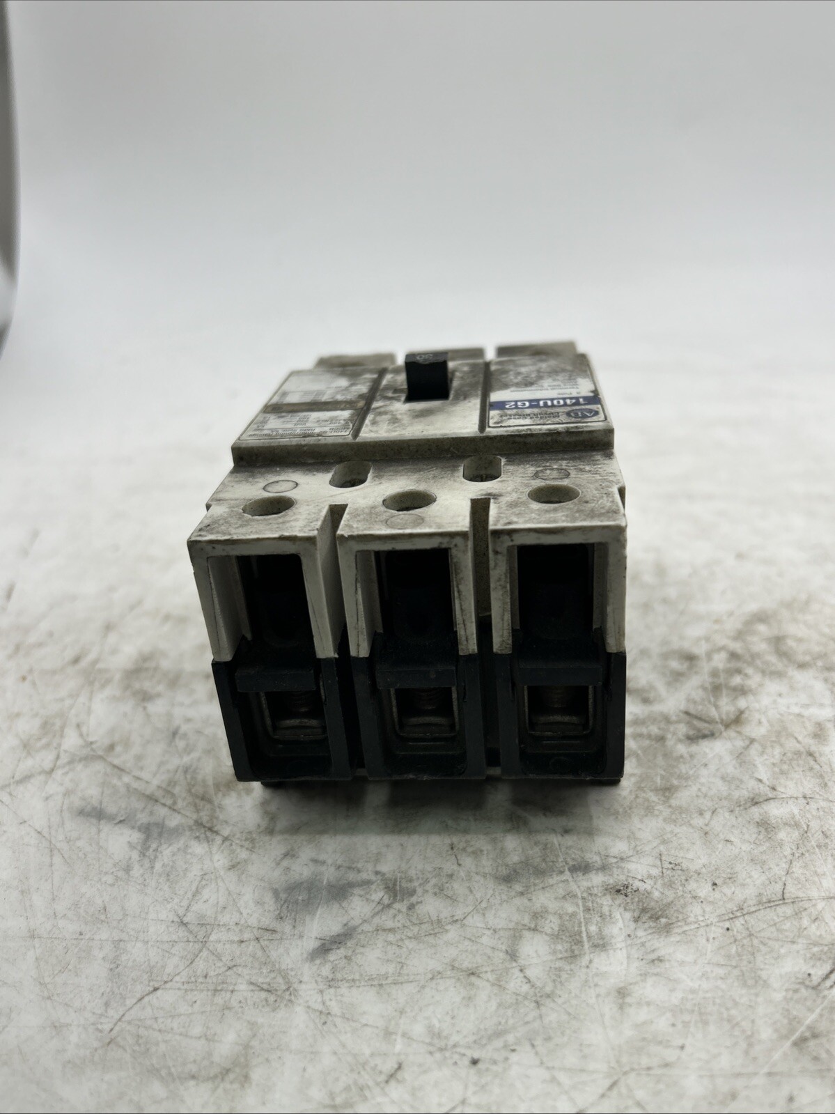 Allen Bradley 140U-G2 Circuit Breaker See Pics 30 Days Warranty