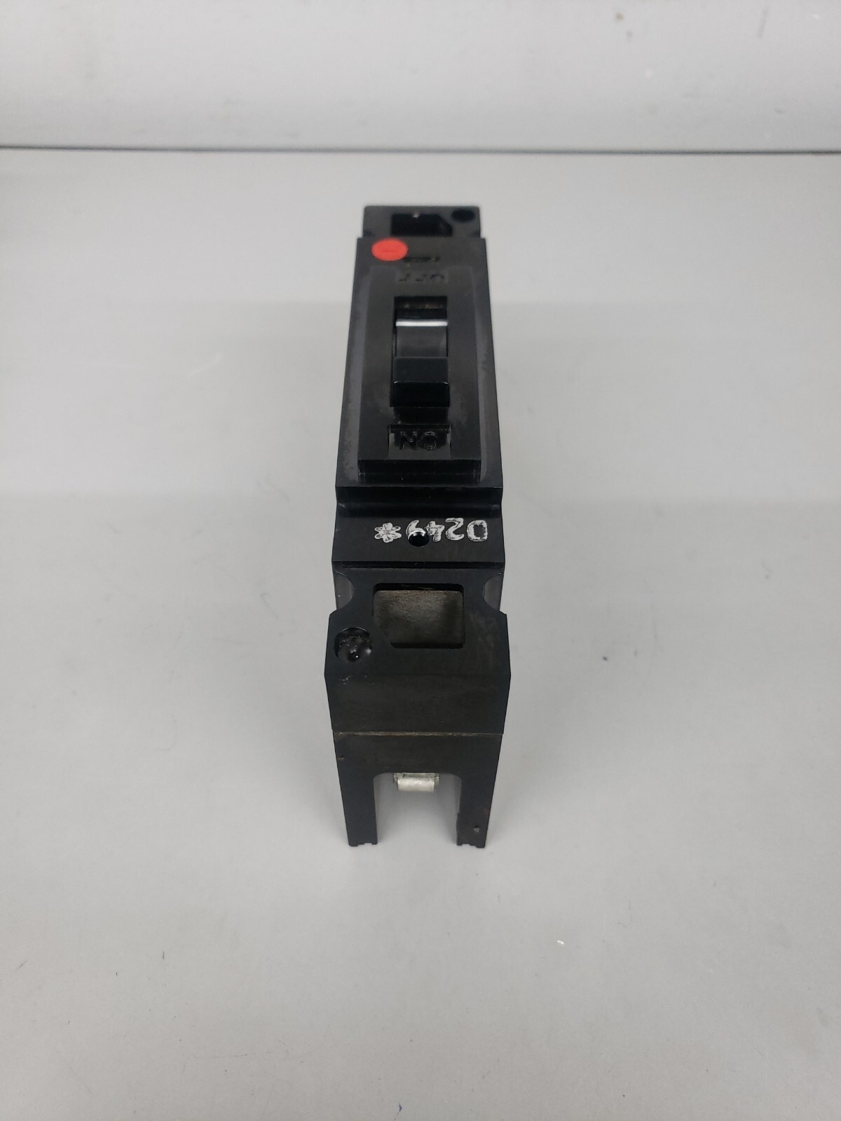 GE TED113020 Circuit Breaker, 1 Pole, 20 Amp *Black Face