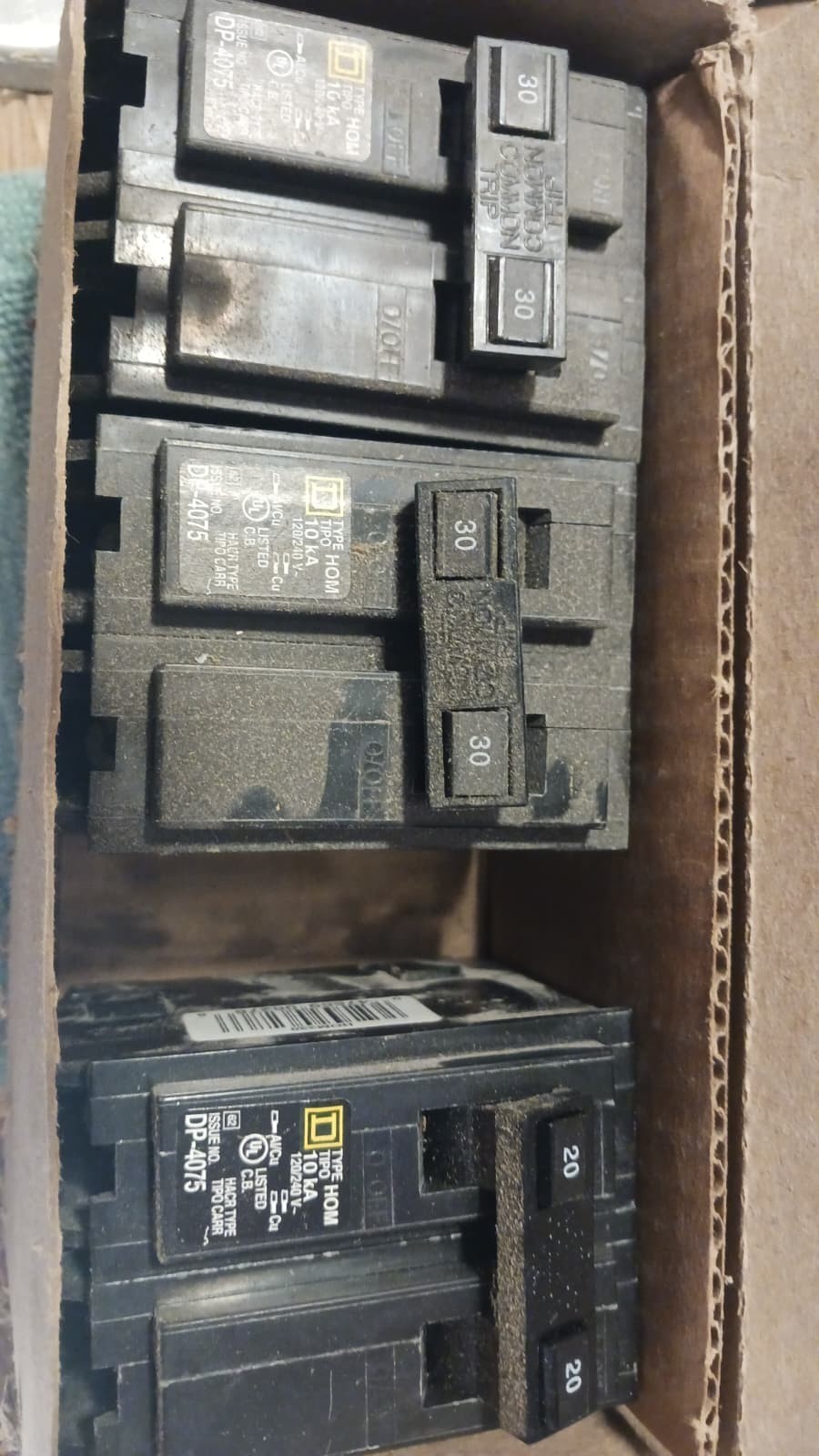 37 Assorted Older Circuit Breakers ~ Zinsco, Crouse Hinds, ITE, Slab Lok