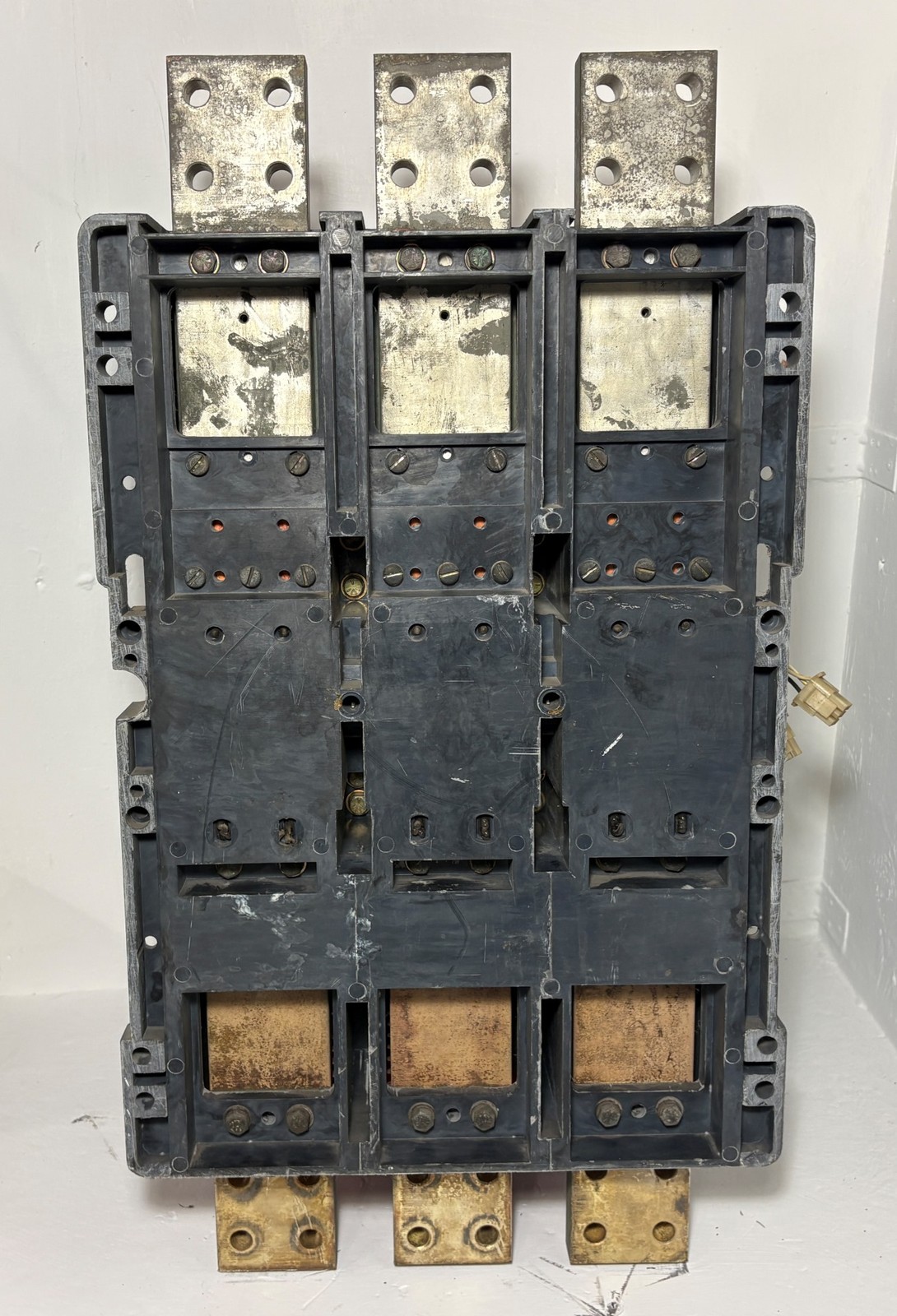 Cutler-Hammer SPBR325F SPB 100 2500A LSI Circuit Breaker 3P 600V 2500 Amp SPB100