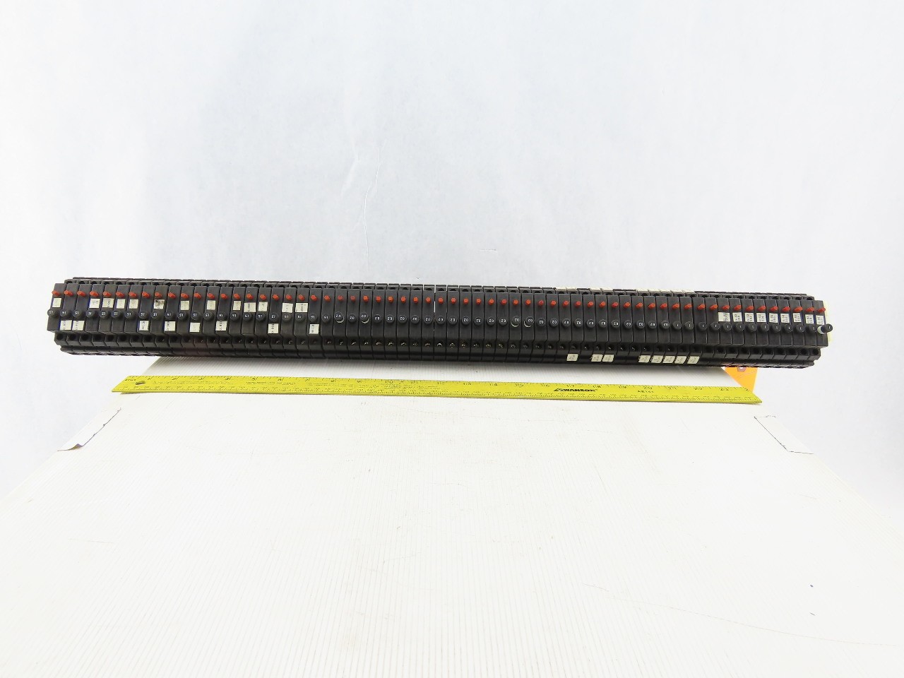 Allen Bradley 1492-GH015 DIN Rail Mount 62 Circuit Breaker 22-1.5A 87-0.2A 13-1A