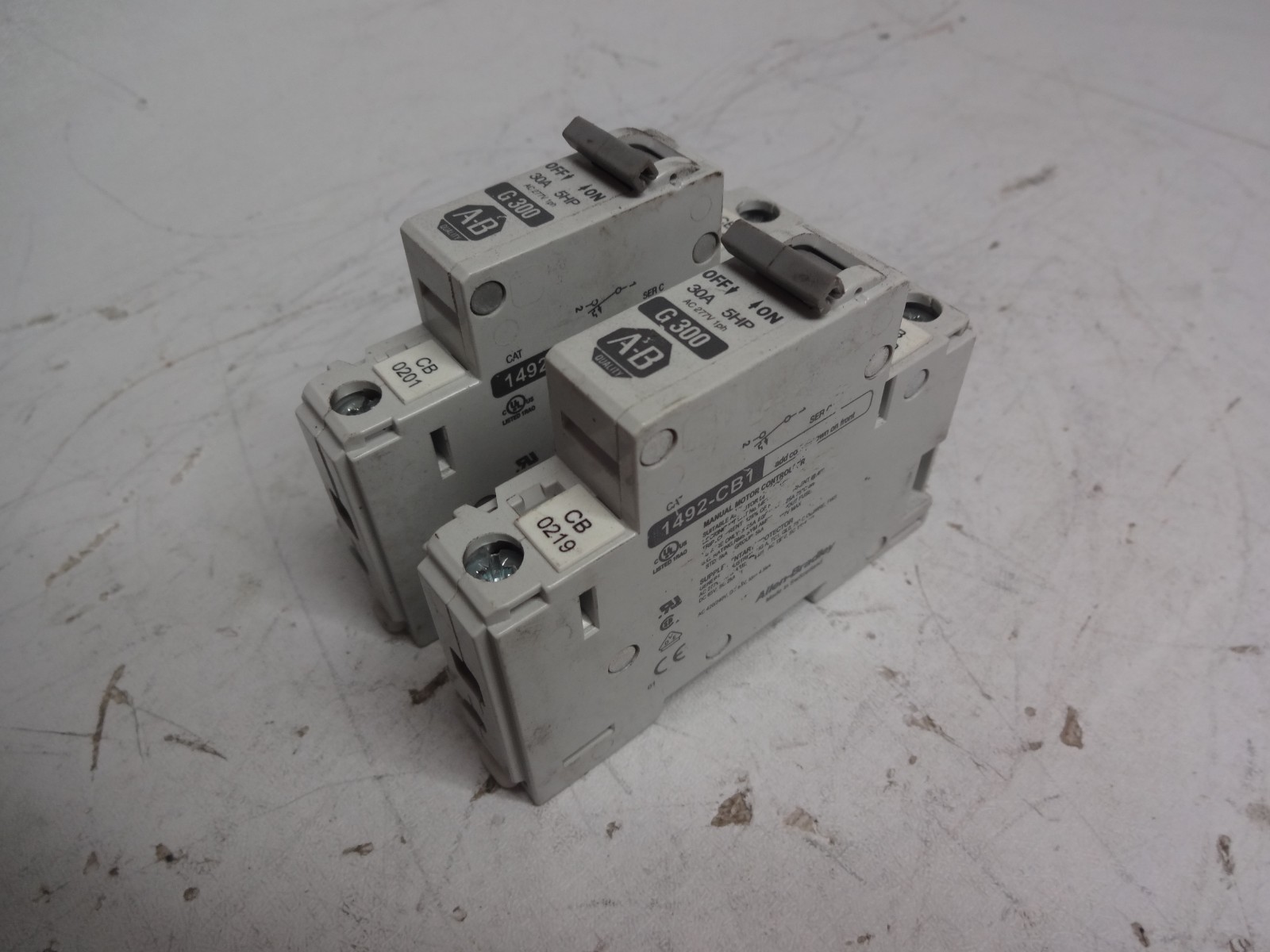 Lot Of 2 Allen Bradley 1492-cb1 G300 Circuit Breaker 30amp