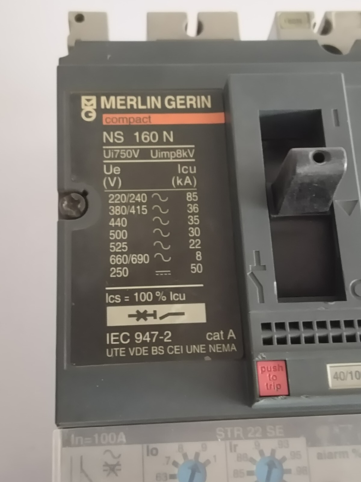 MERLIN GERIN NS160N CIRCUIT BREAKER 100AMP 3POLE 440VAC 35KA FREE FAST