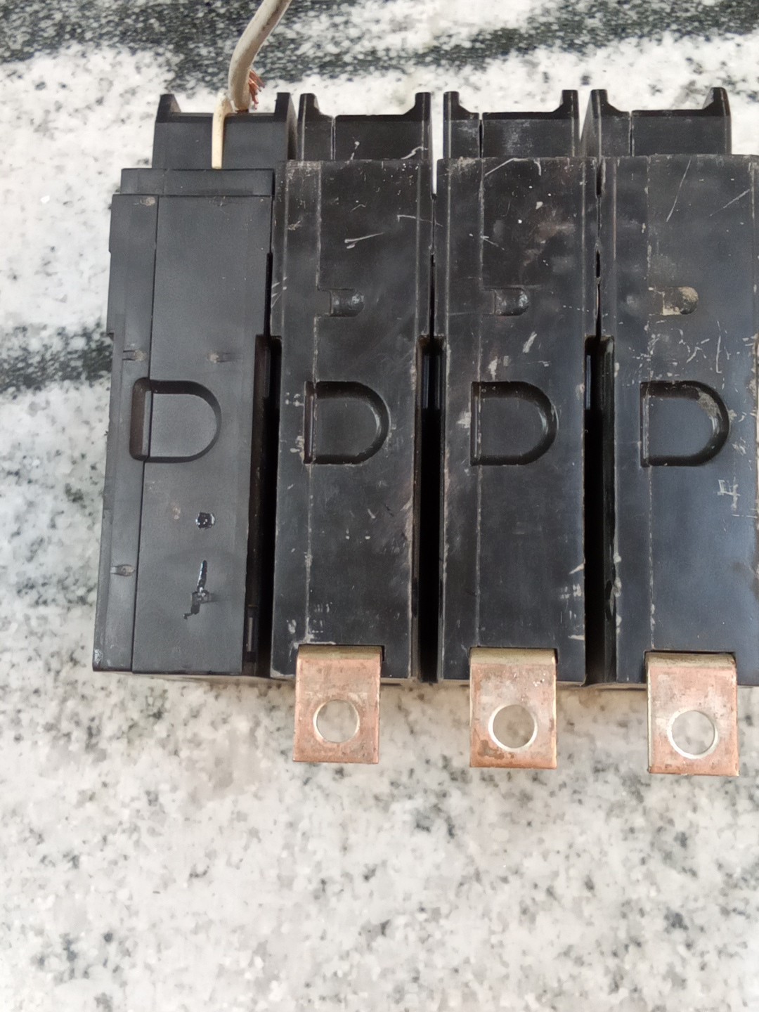 Siemens/BQD330/30A/3P/480Y/277V/BQD/BOLT ON/Breaker W/ BQDST120 Shunt TRIP(22C3