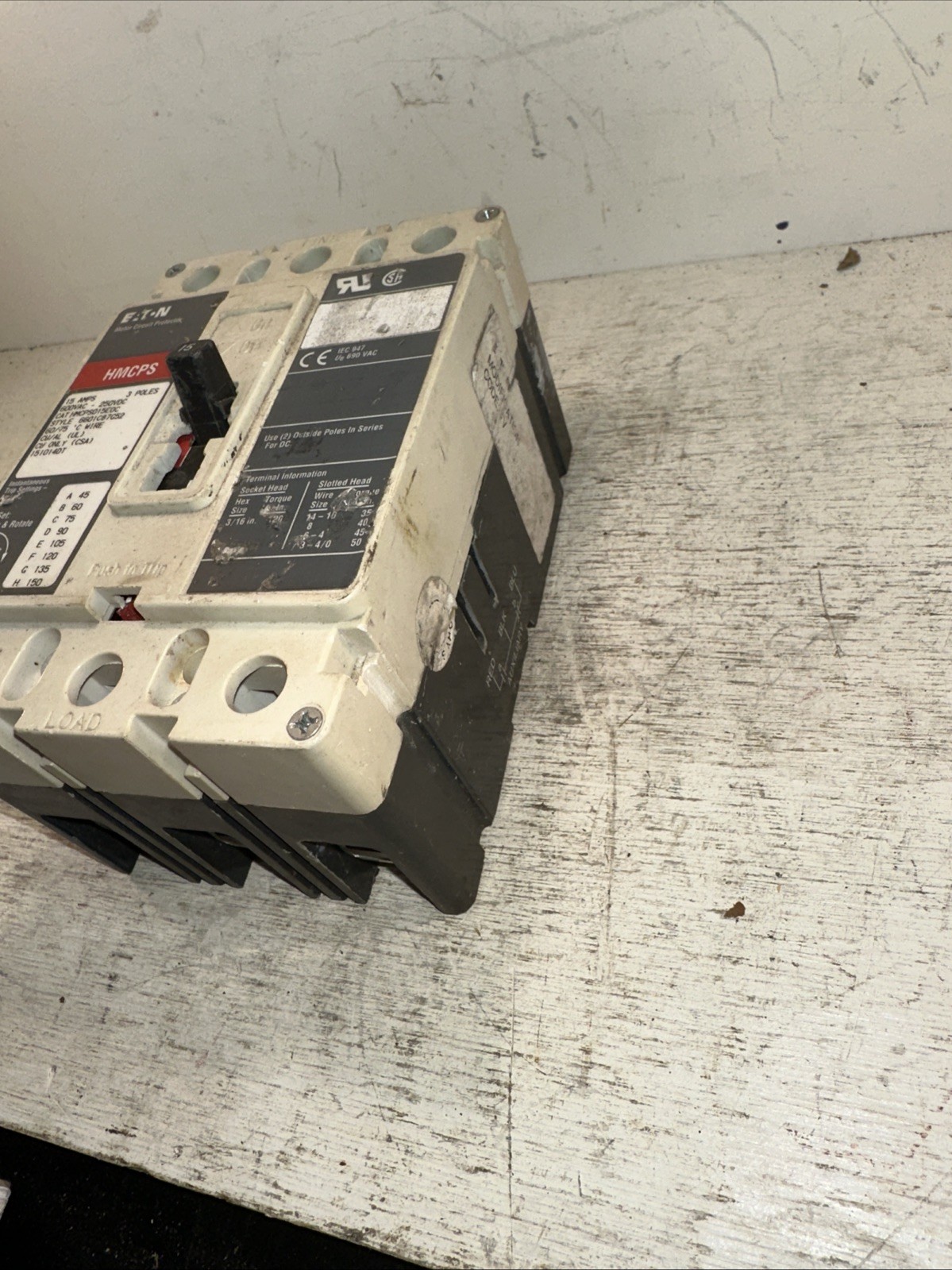 Tested EATON /Cutler Hammer HMCP015EOC 15 Amp 600 Volt 3 Pole Circuit Breaker