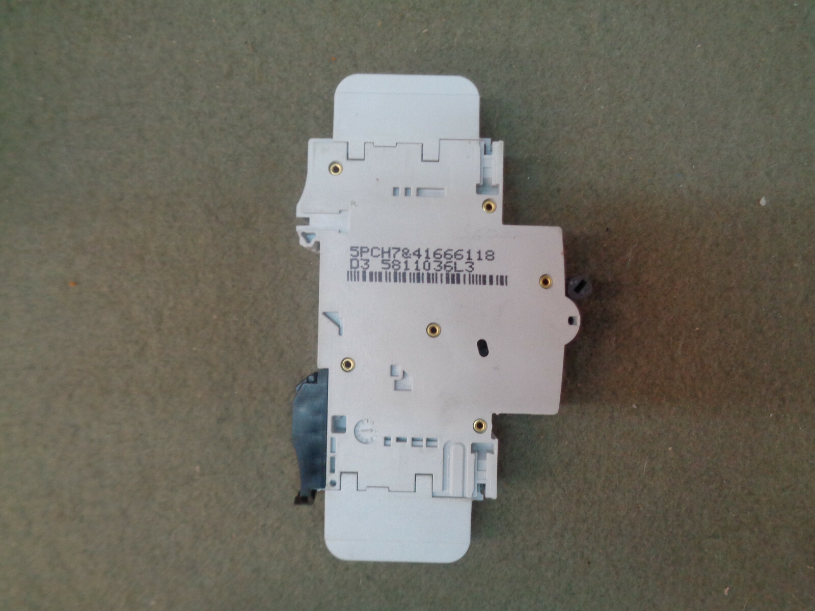 **NEW GE EP101ULH D3 3 AMP 120 VOLT DIN RAIL BREAKER SUPPLEMENTARY PROTECTOR