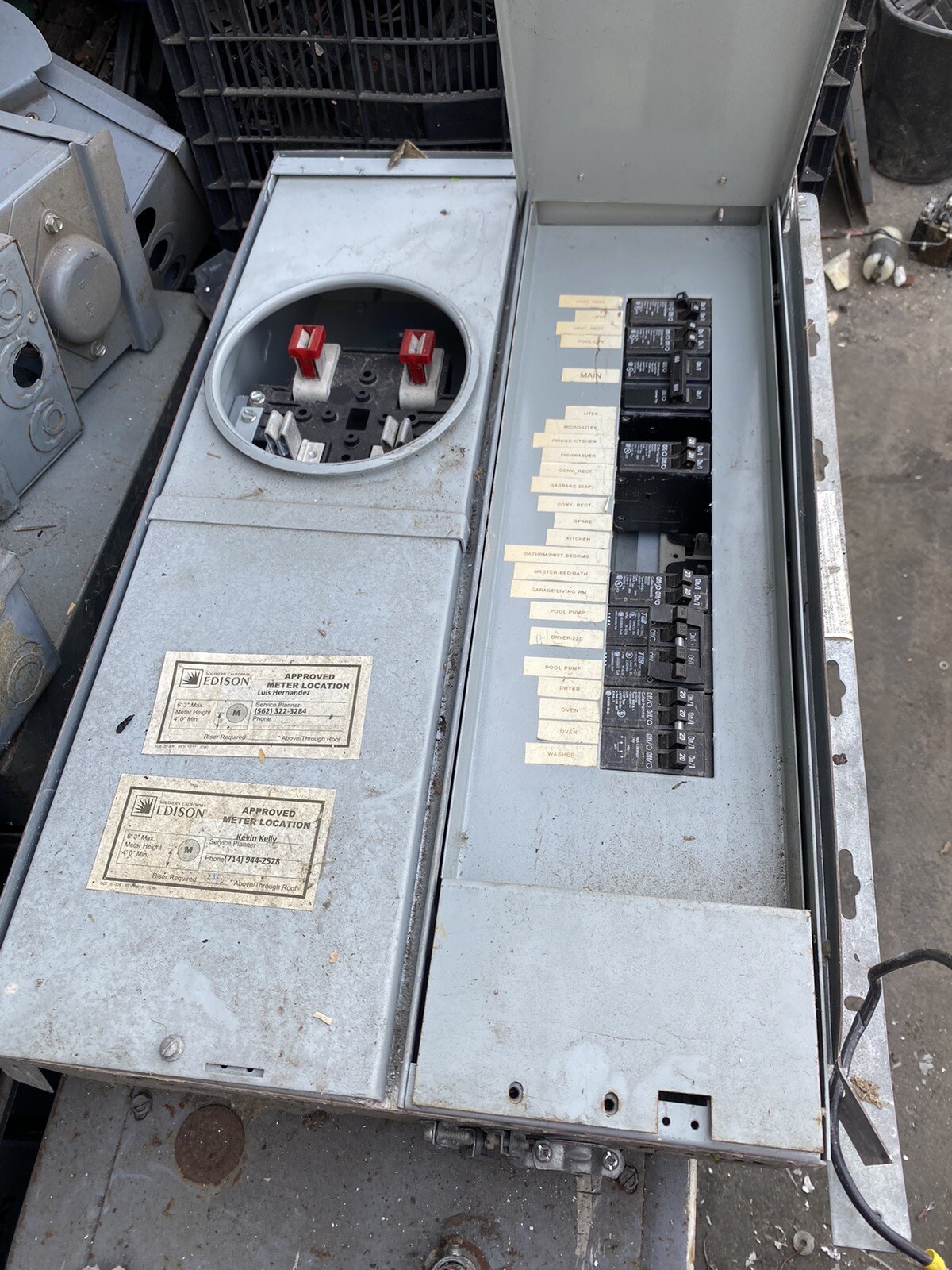 CUTLER HAMMER DEAD FRONT COVER 125A 120/240V 1PH 12 SPC LONG 23 3/4 WIDE 6 1/4