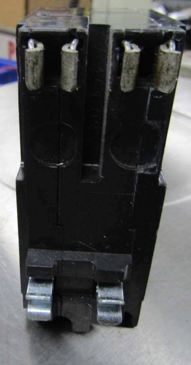 😍 SQUARE D 125 AMP CIRCUIT BREAKER 120/240V 2 POLES 10KA QO2125