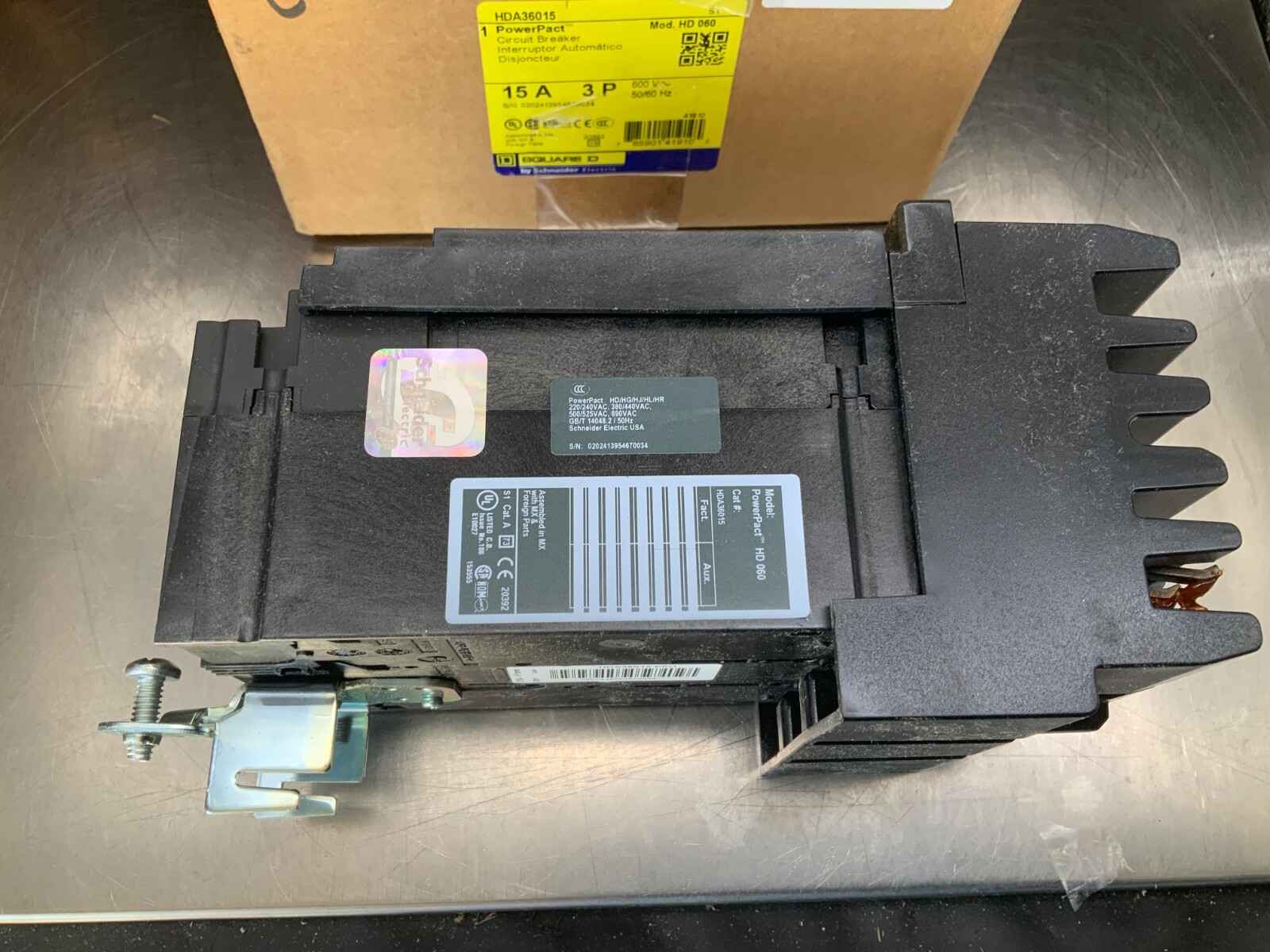 Square D HDA36015 Powerpact Circuit Breaker 3-Pole 15a