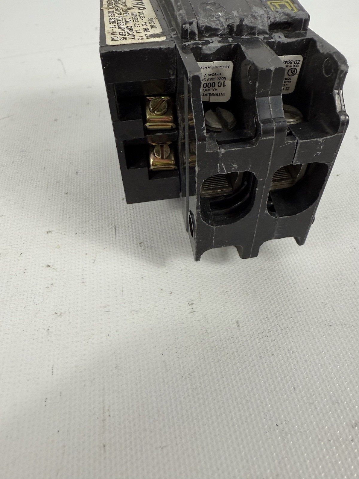 Square D QO21001021 Plug On 100A Circuit Breaker, Shunt Trip, 2 Pole, 100 AMP