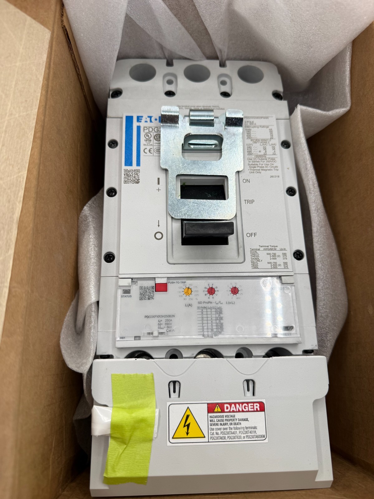 Eaton PDG33G0600FNNN 600amp 3pole Circuit Breaker W/ PDG3XPXR30250B2N – New