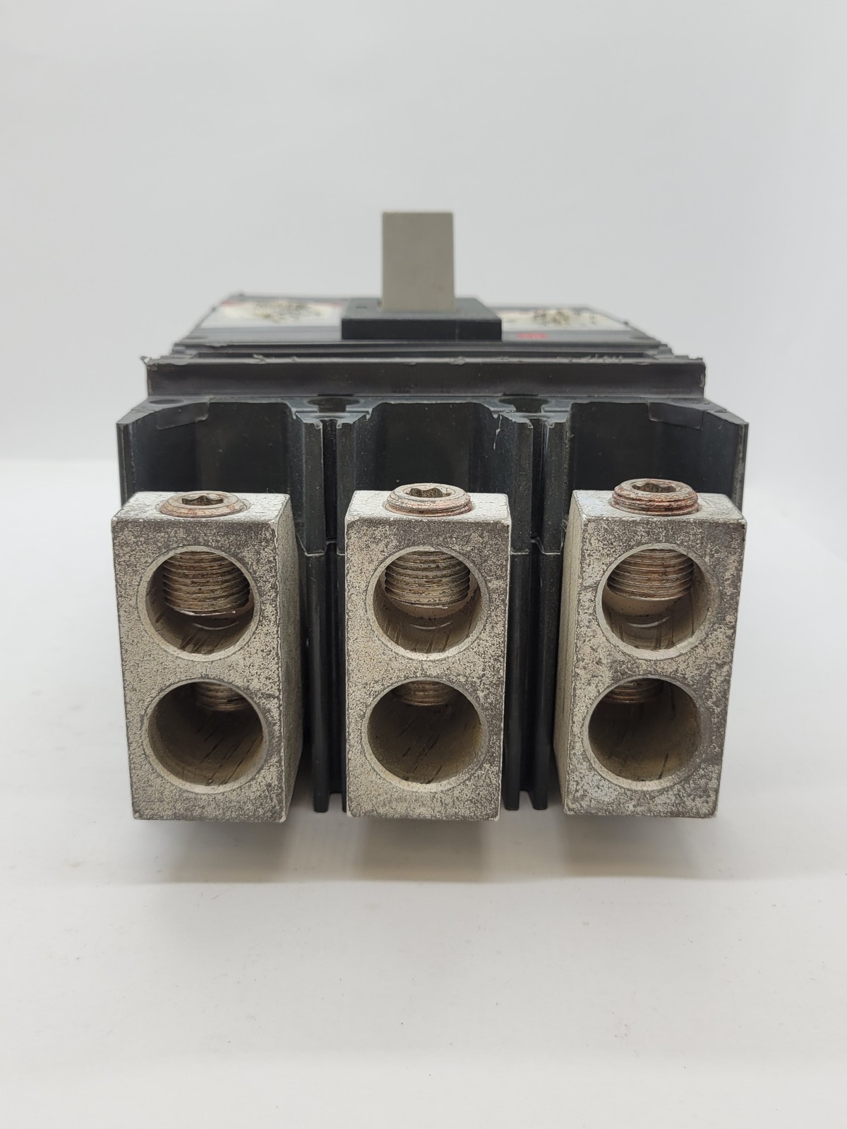 General Electric SGLA36AT0400 Bolt-On Circuit Breaker 400A 3P 600V 3PH 400A Trip