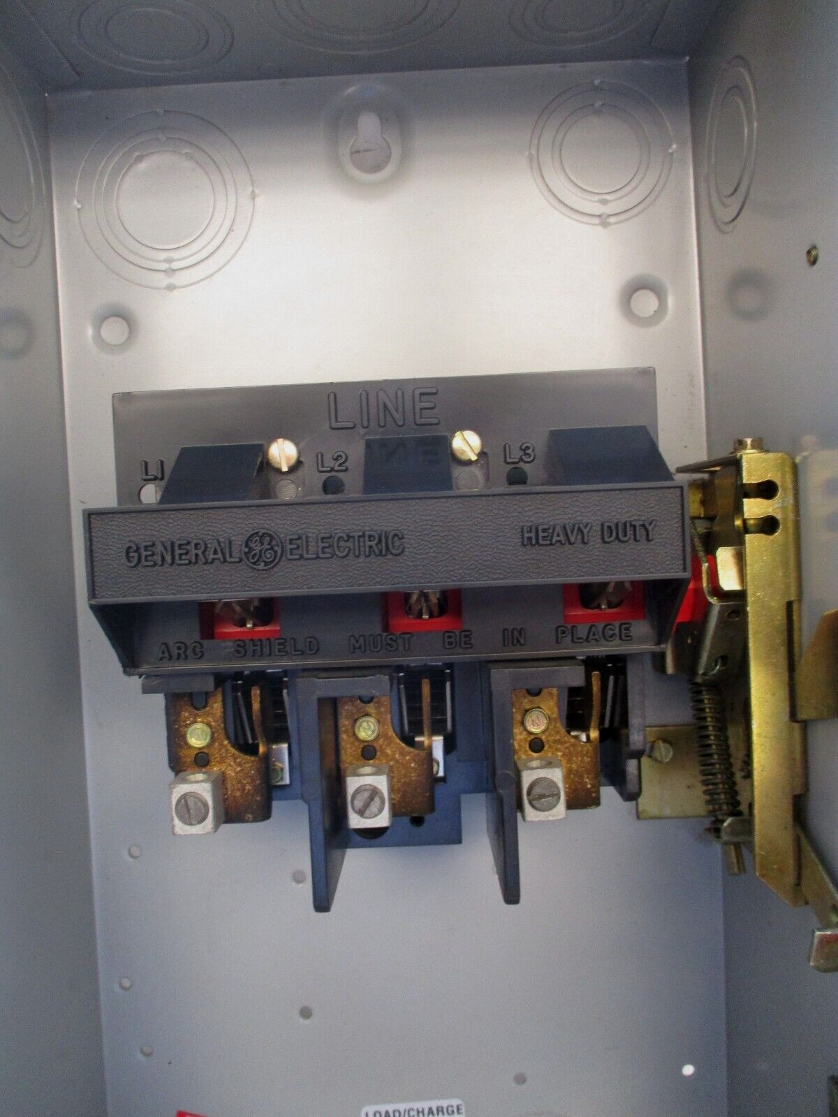 GE HEAVY DUTY SAFETY SWITCH PN:THN3362 600VAC 60HP 60AMP TYPE 1 INDOOR ENCLOSURE