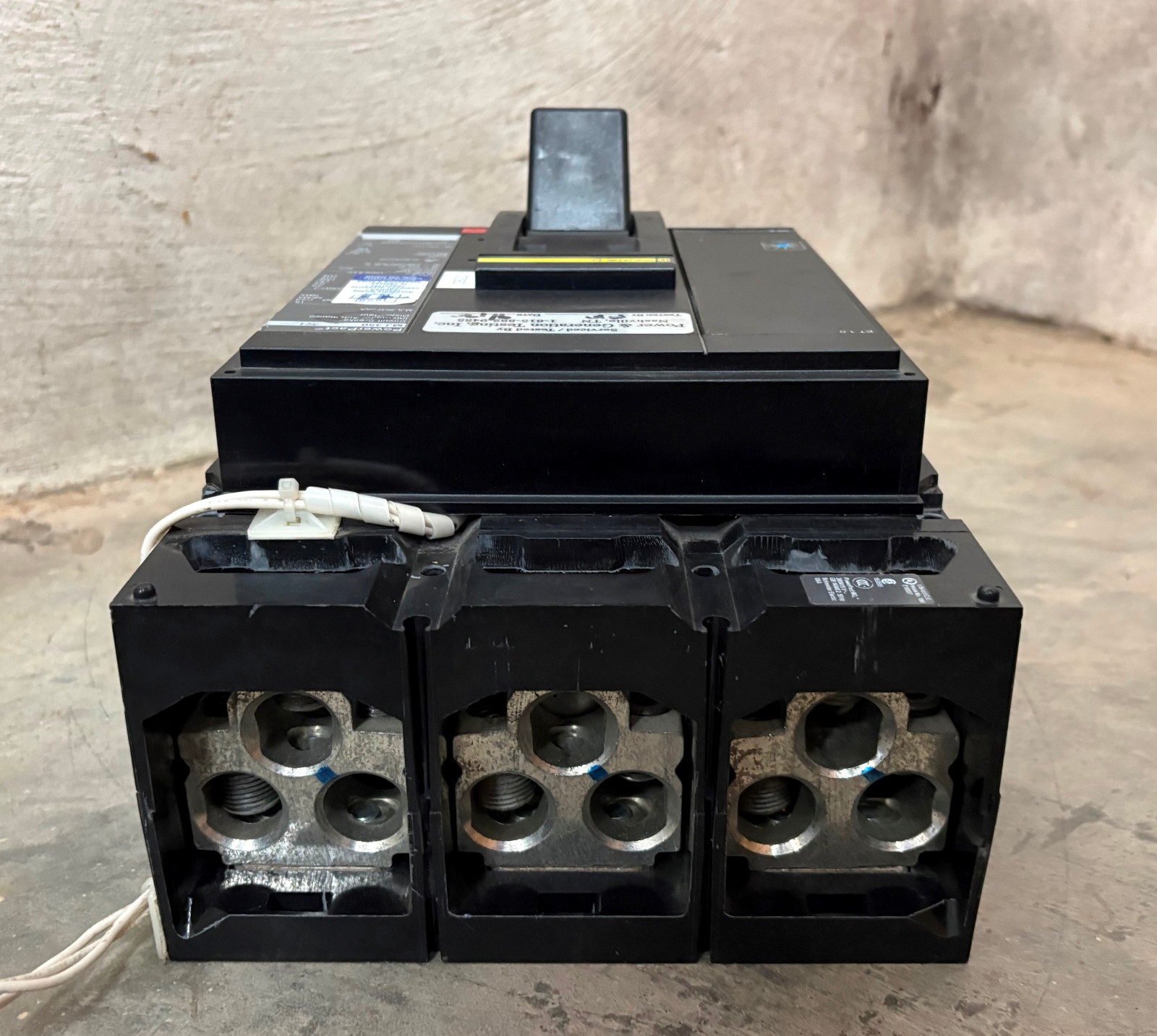 Square D MJL36350AA MJ 350 Amp PowerPact Circuit Breaker 350A MJL36350 3P 600V