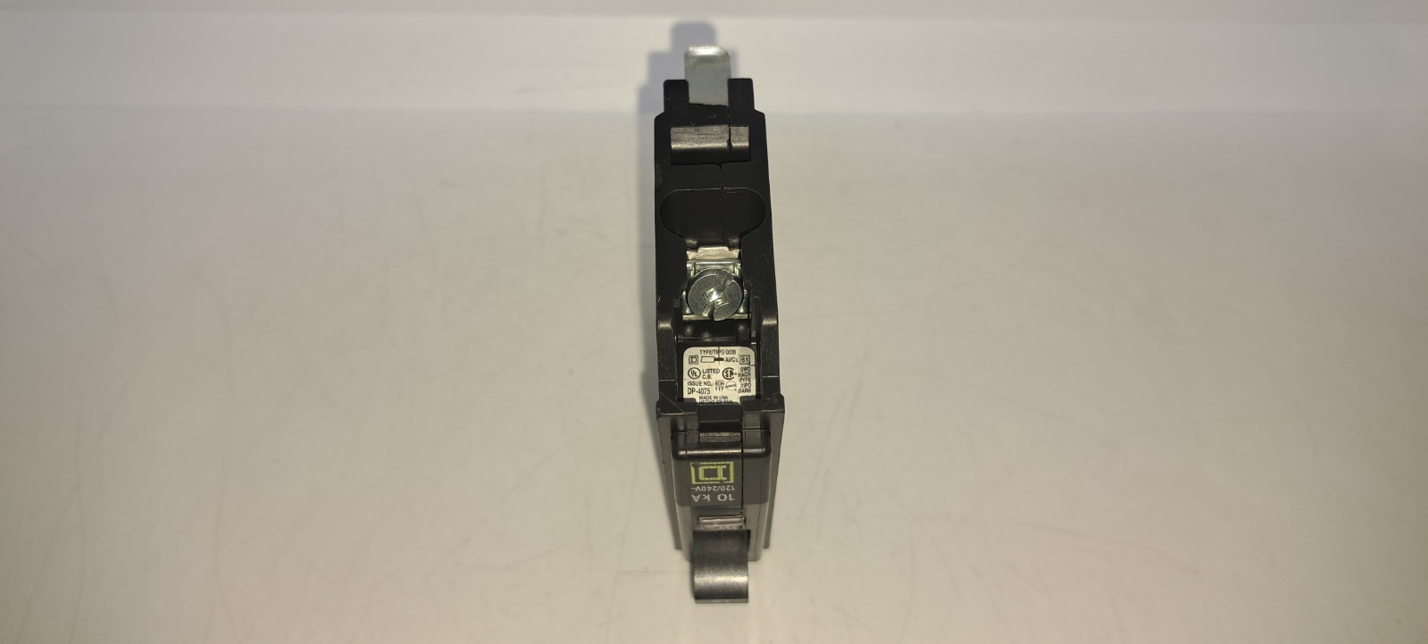 Square D QOB115 15 AMP 1 POLE 120/240V Bolt-on Circuit Breaker Yellow Face NEW
