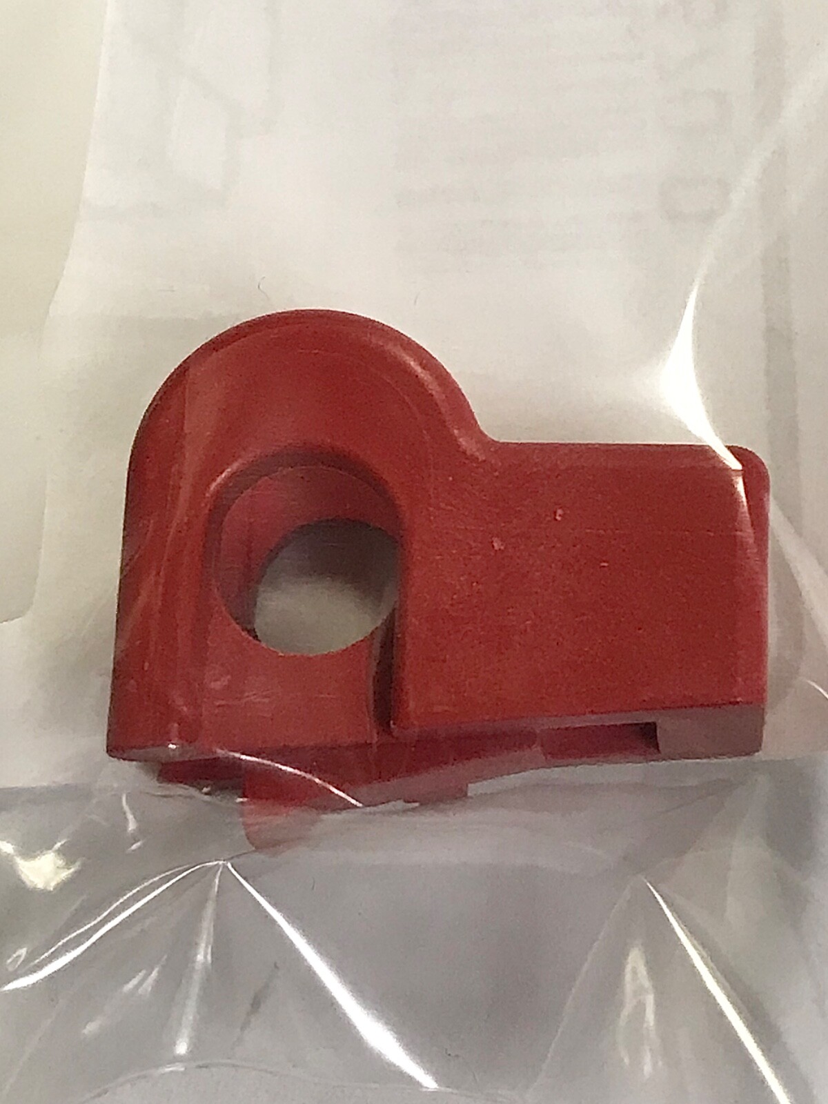 EATON CUTLER HAMMER GPHBOFF Handle Block Lock OFF For G Frame 5652B28G01