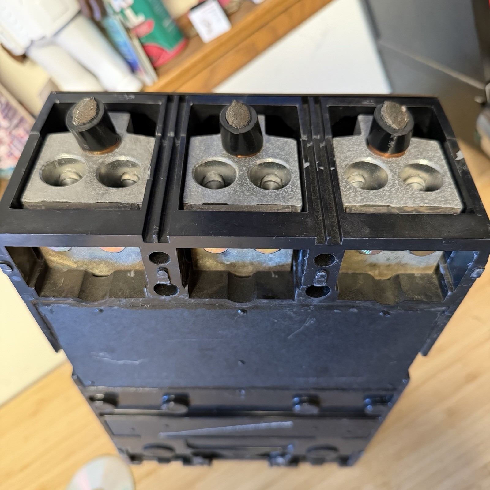 Square D AL900MA / MH450A, 450 Amp, Circuit Breaker – Tested Working