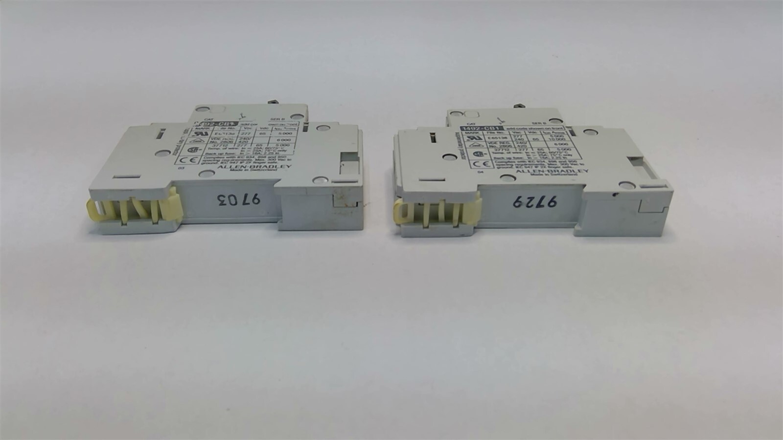 Allen Bradley 1492-CB1 H 300 Circuit Breaker 30A W/ Allen Bradley 1492-CB1 G 300