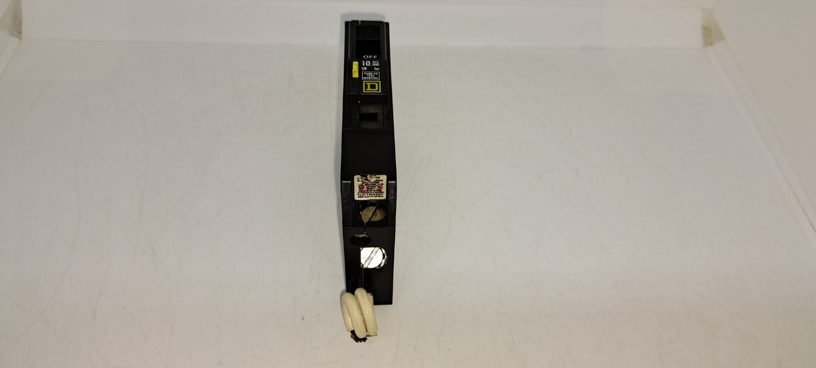 Square D QO115GFI 15 Amp 1 Pole 120V Ground Fault Circuit Breaker Flaw