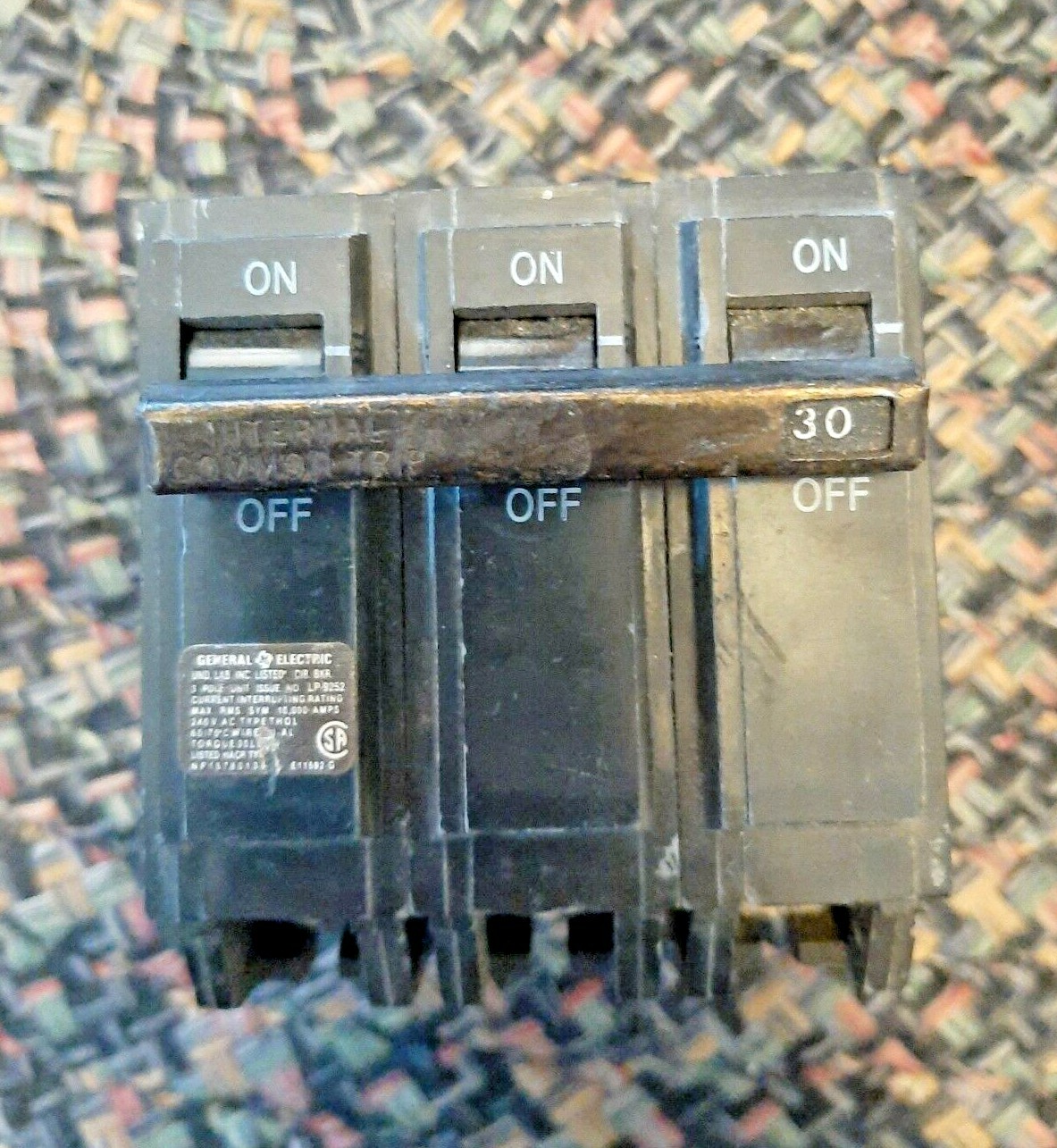 GE THQL32030 30A 3P Circuit Breaker*