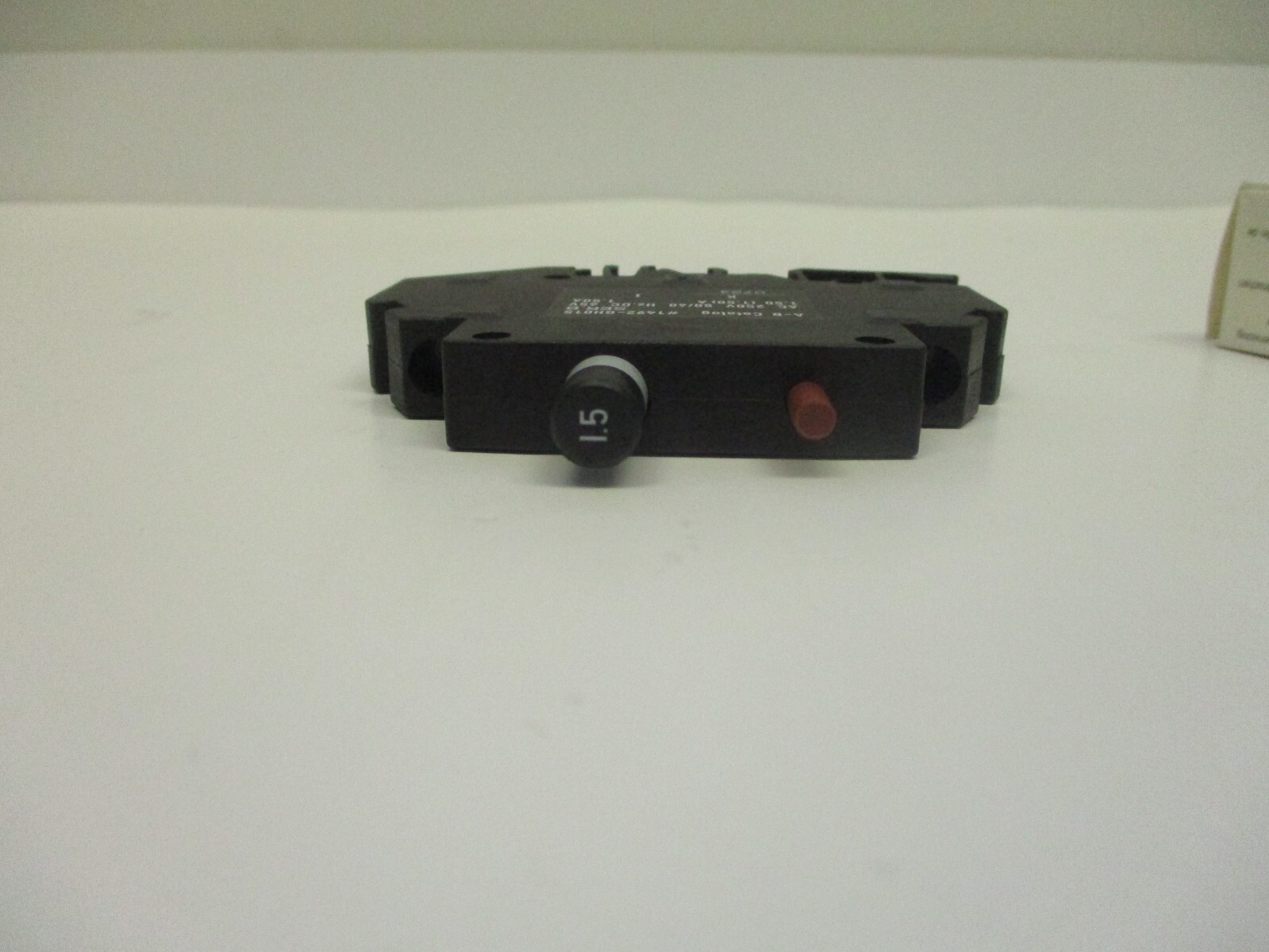 ALLEN BRADLEY MINIATURE 1.5AMP 250VAC 65VDC CIRCUIT BREAKER CAT NO: 1492-GH015