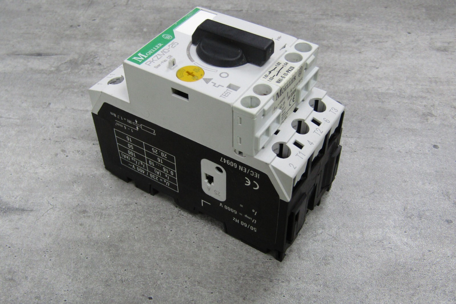 😏 MOELLER 150 A MOTOR PROTECTIVE CIRCUIT BREAKER 3∅ 600 V 3 POLE 20 HP PKZM0-25