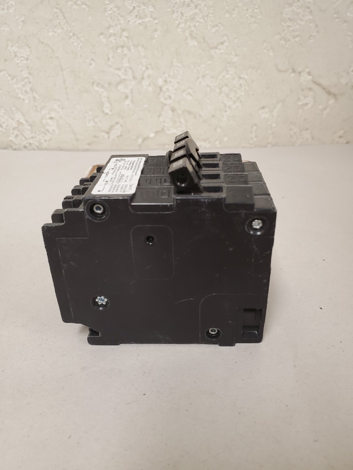 Eaton BR 1-20 Amp 2 Pole & 1-50 Amp 2 Pole BQ Quad Circuit Breaker (BQ220250)