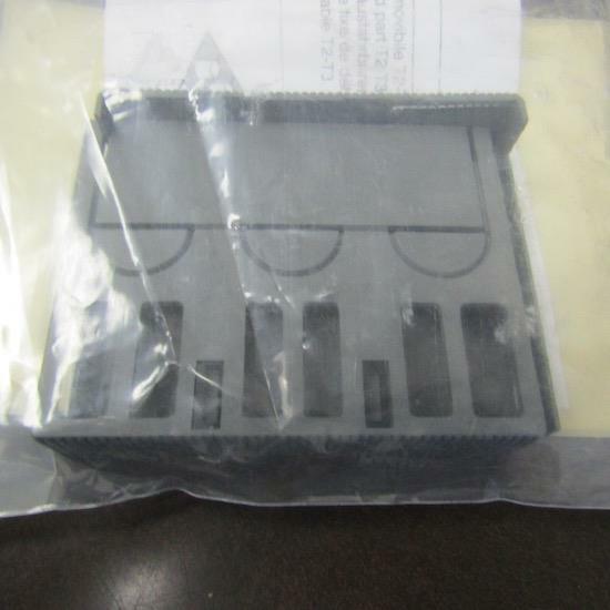 ABB 1SD A051423 R1 LOW TERMINAL FRONT COVERS THREE POLE 2 PCS T2