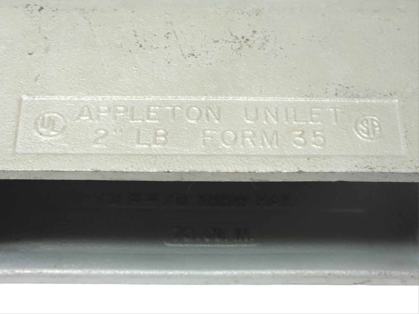 APPLETON 2″ UNLET IRON CONDUIT BODY FORM 35 3 #4/0 XHHW MAX 73 CUBIC INCHES