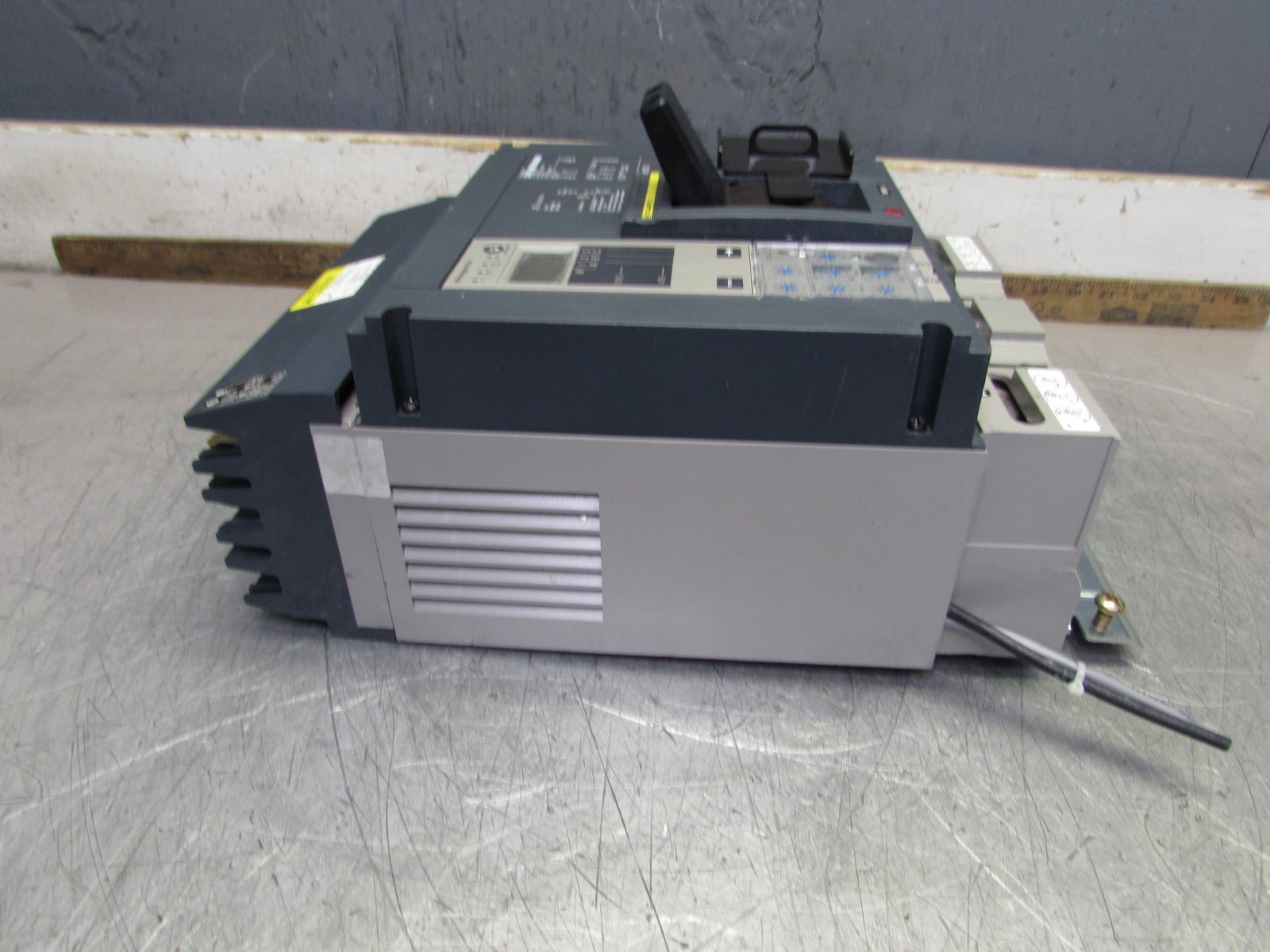Square D PGA36100U44AYP , PowerPact I-LINE Circuit Breaker , LSIG, 3P/600V/1000A