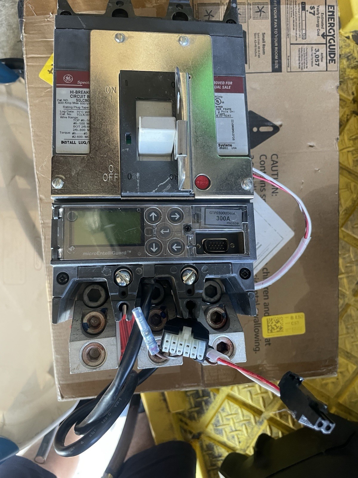 GE SGLC3604L3X6 Spectra Series Circuit Breaker 400A 600V 3P w/ 300A Rating Plug