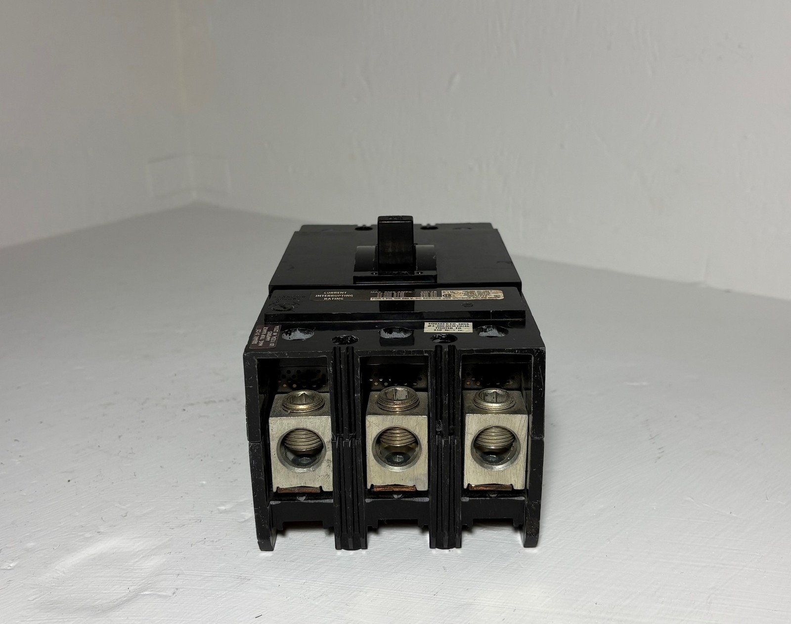 Square D KAP36225 225A Circuit Breaker Black Type KAL 480/600V 3 Pole 225 Amp